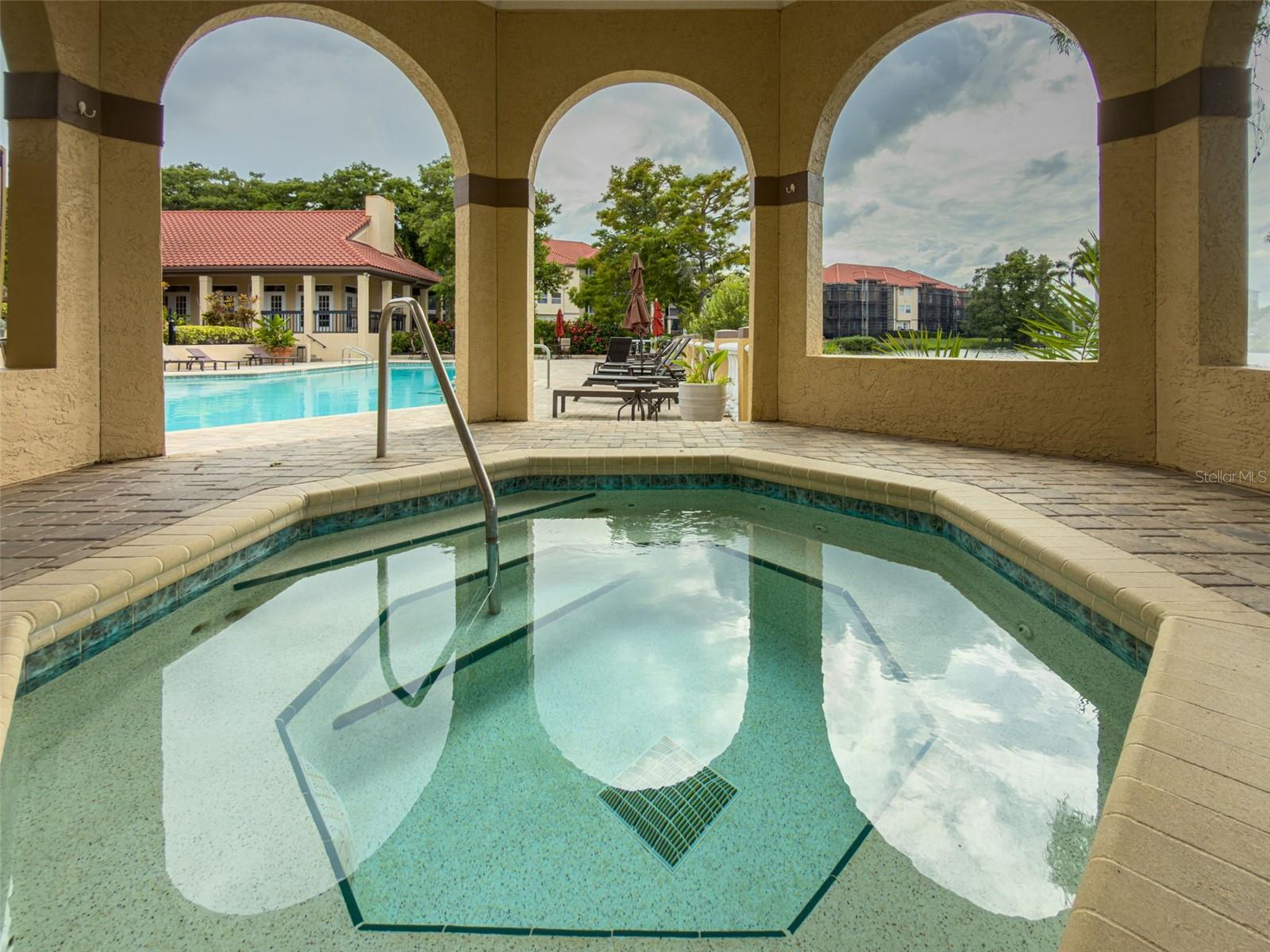 2400 FEATHER SOUND DR #914 — photo 42
