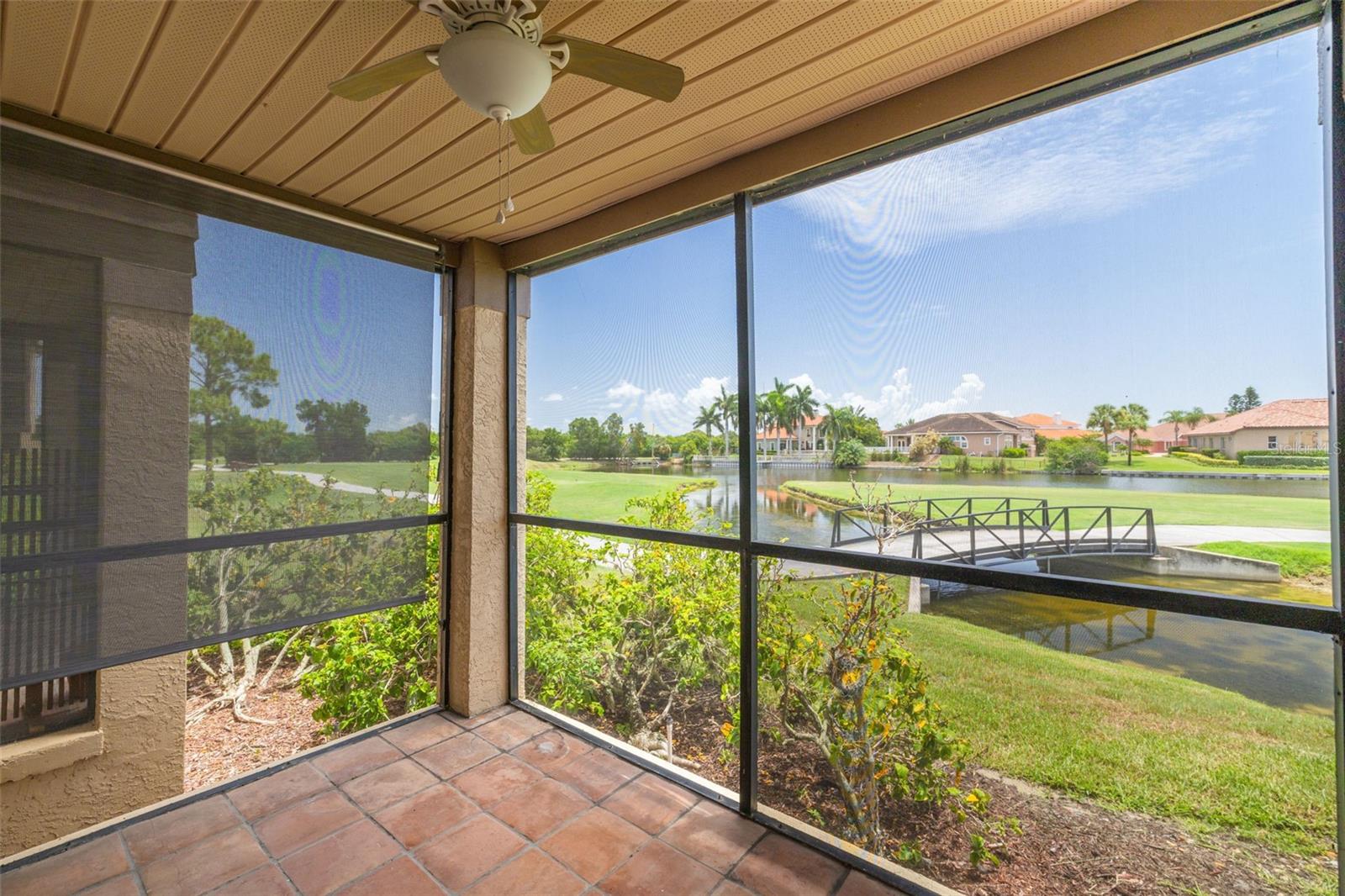 2400 FEATHER SOUND DR #914 — photo 21
