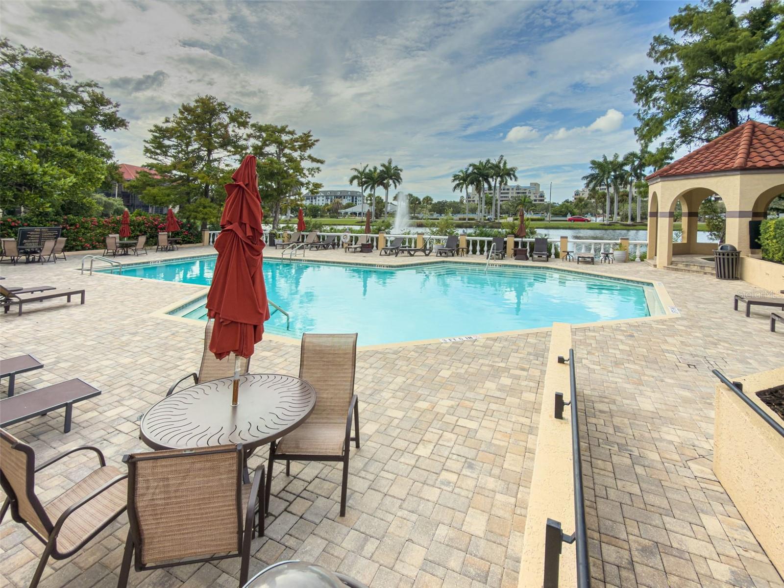 2400 FEATHER SOUND DR #914 — photo 40
