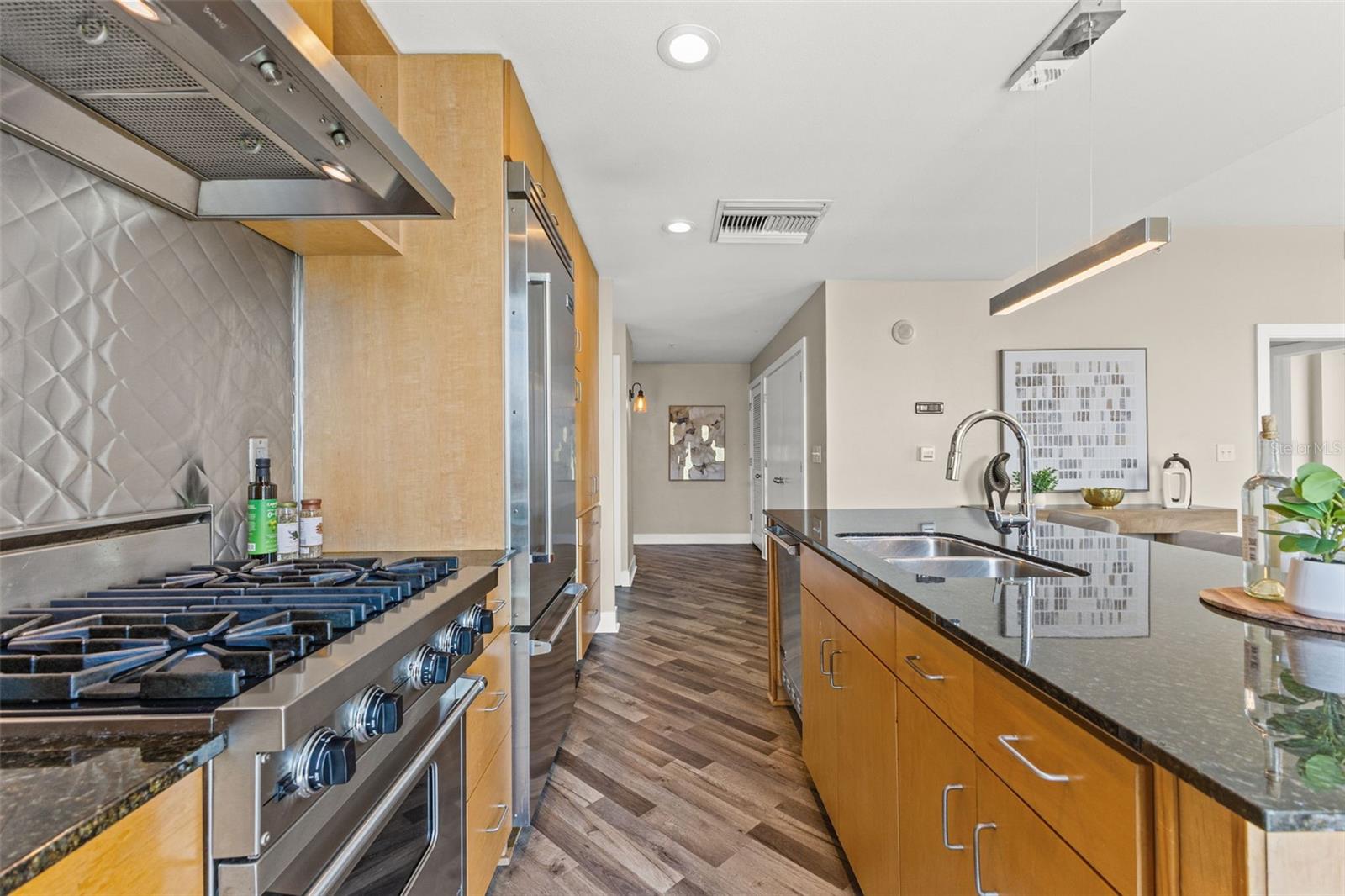 1120 E KENNEDY BLVD #1229 — photo 12