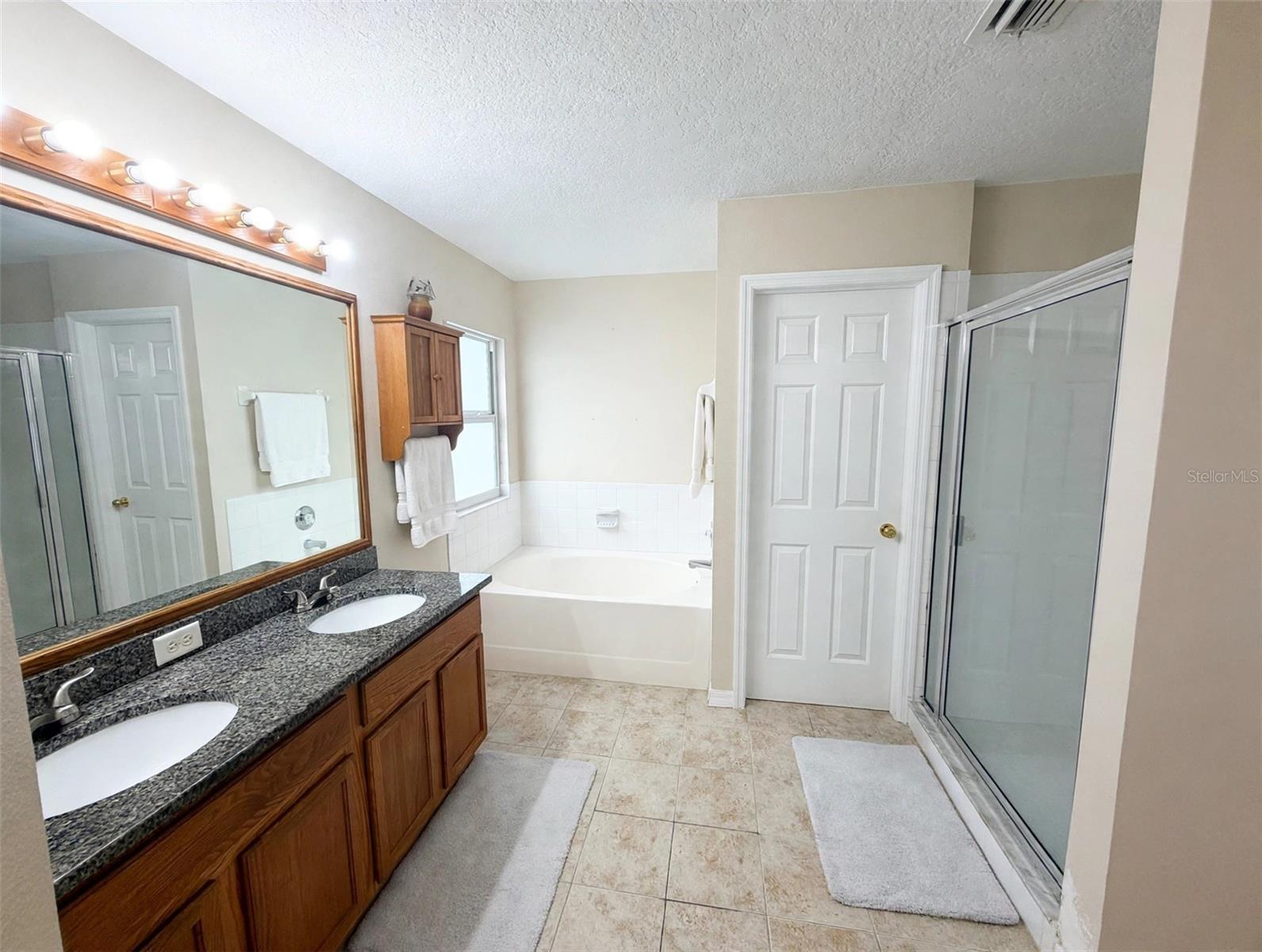 4236 BALINGTON DR — photo 10