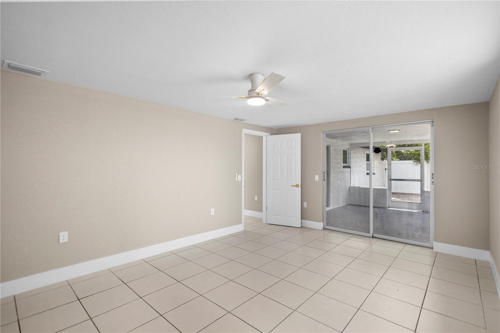 6820 EL CAMINO PALOMA ST — photo 10
