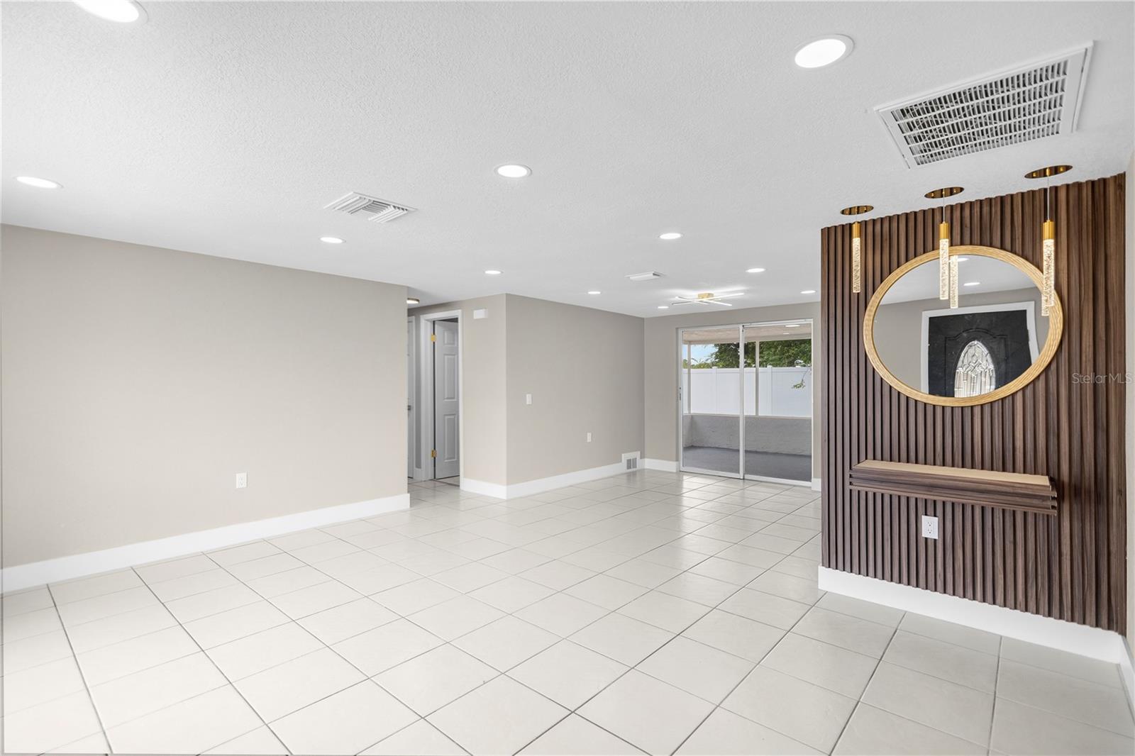6820 EL CAMINO PALOMA ST — photo 4