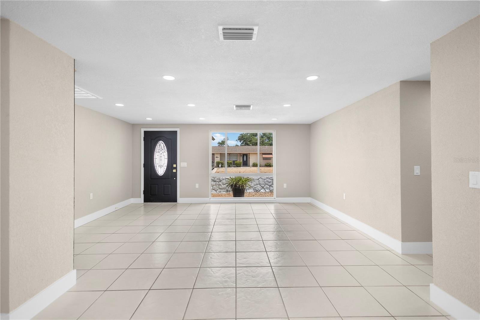 6820 EL CAMINO PALOMA ST — photo 23