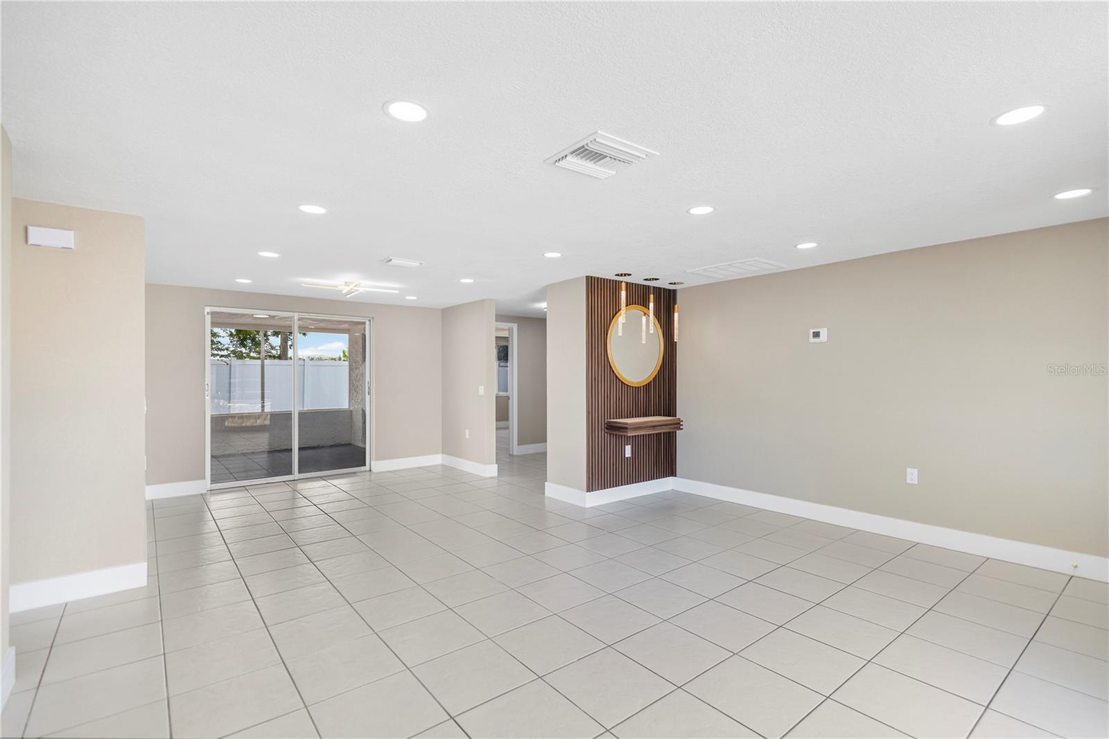 6820 EL CAMINO PALOMA ST — photo 22