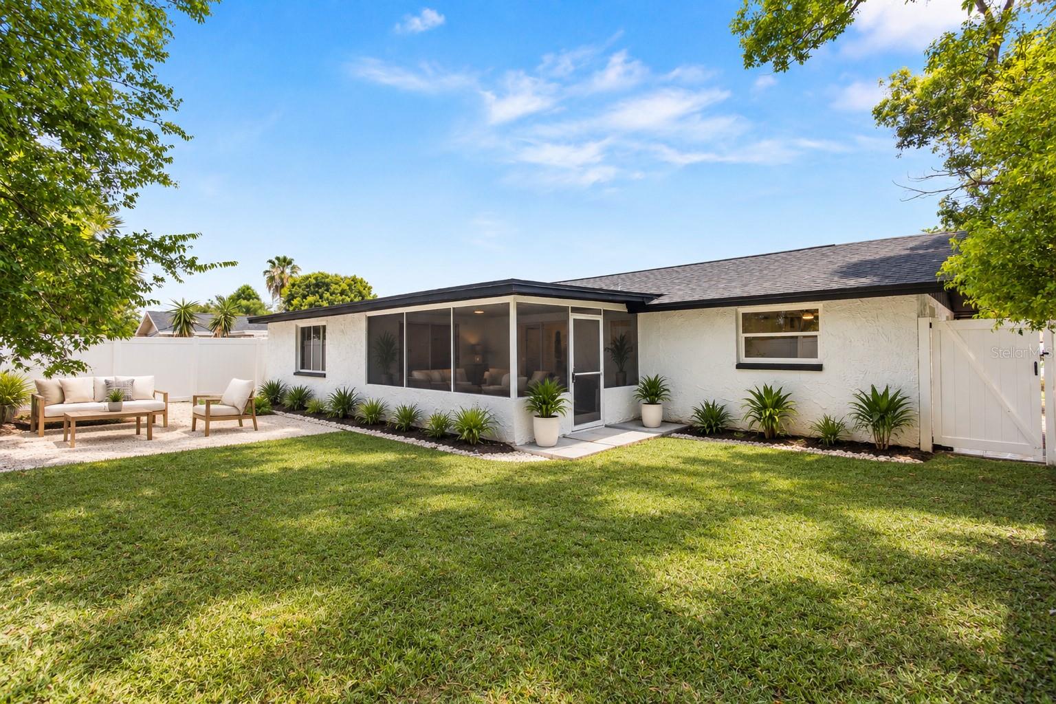 6820 EL CAMINO PALOMA ST — photo 16