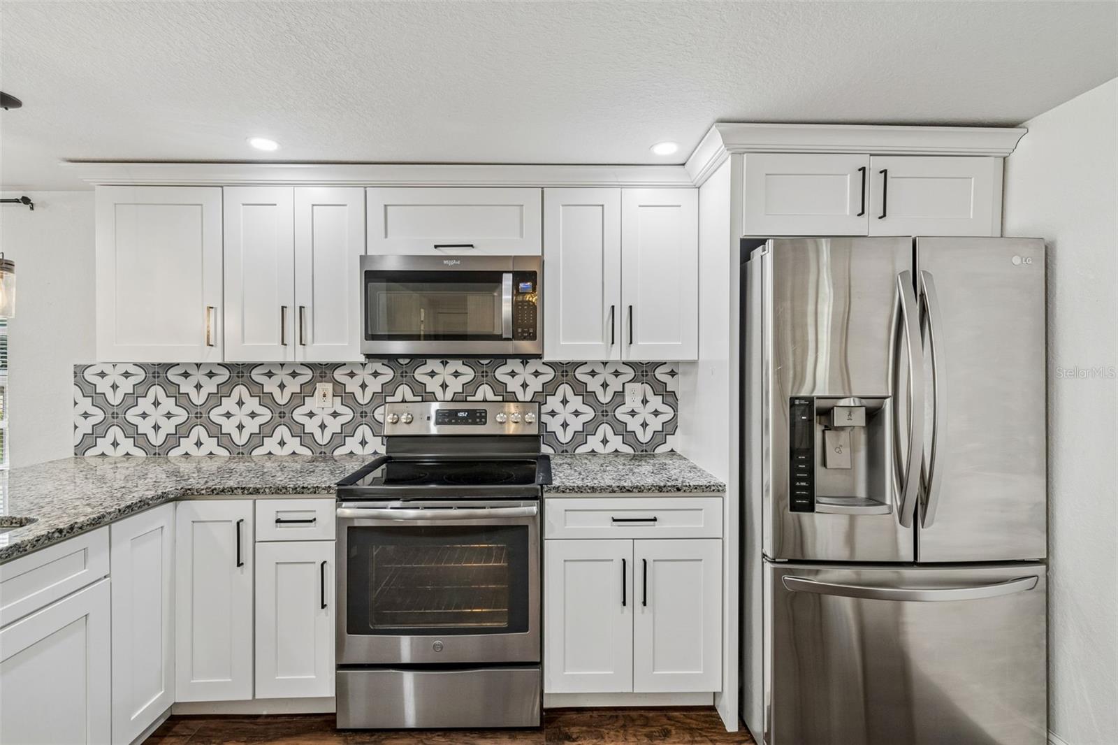 1202 E ANNIE ST — photo 10