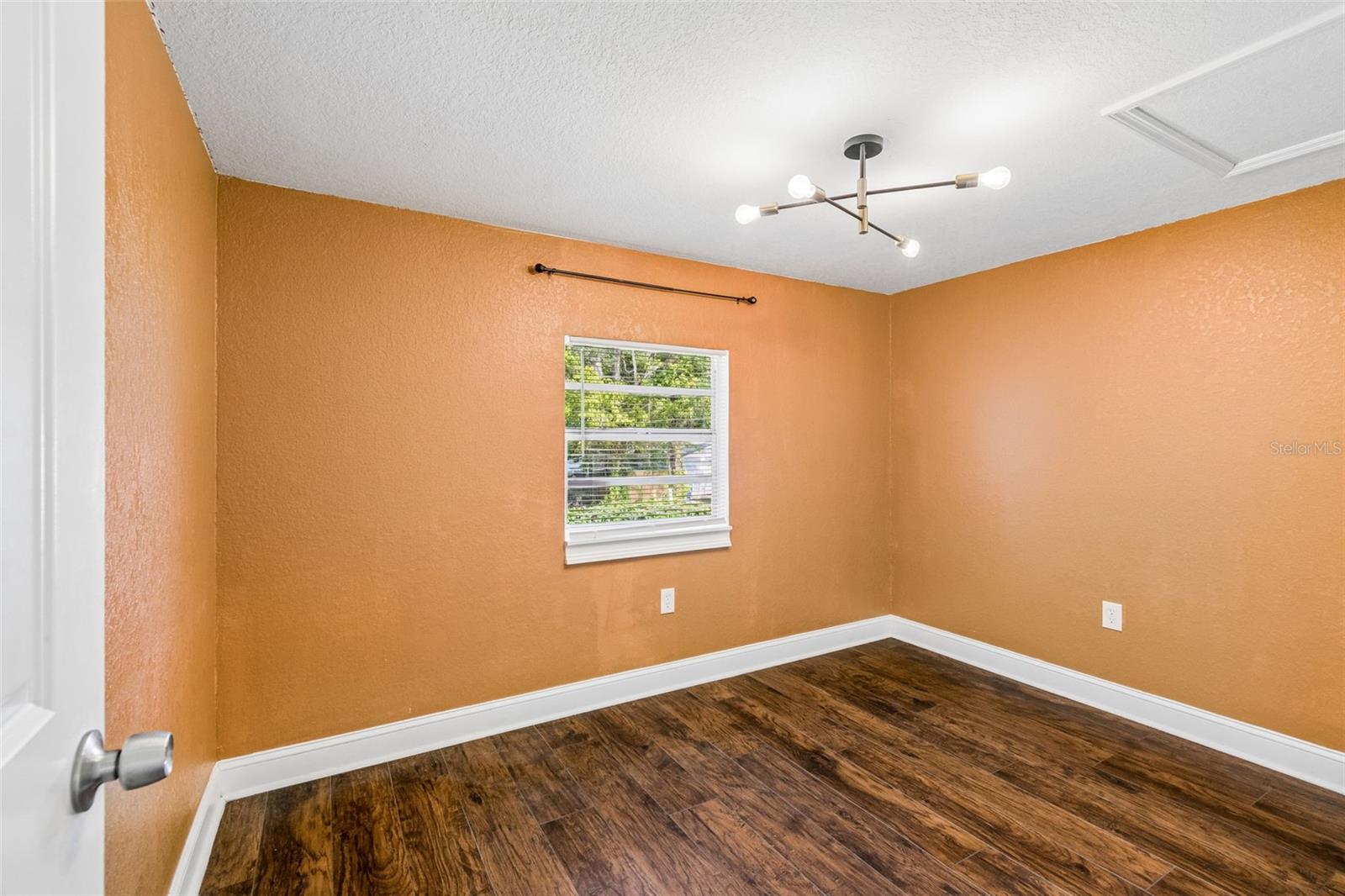 1202 E ANNIE ST — photo 16