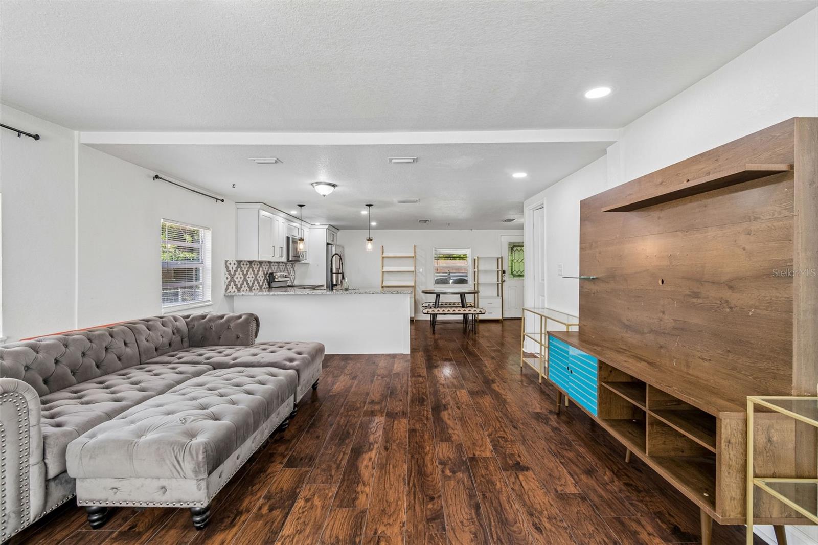 1202 E ANNIE ST — photo 15