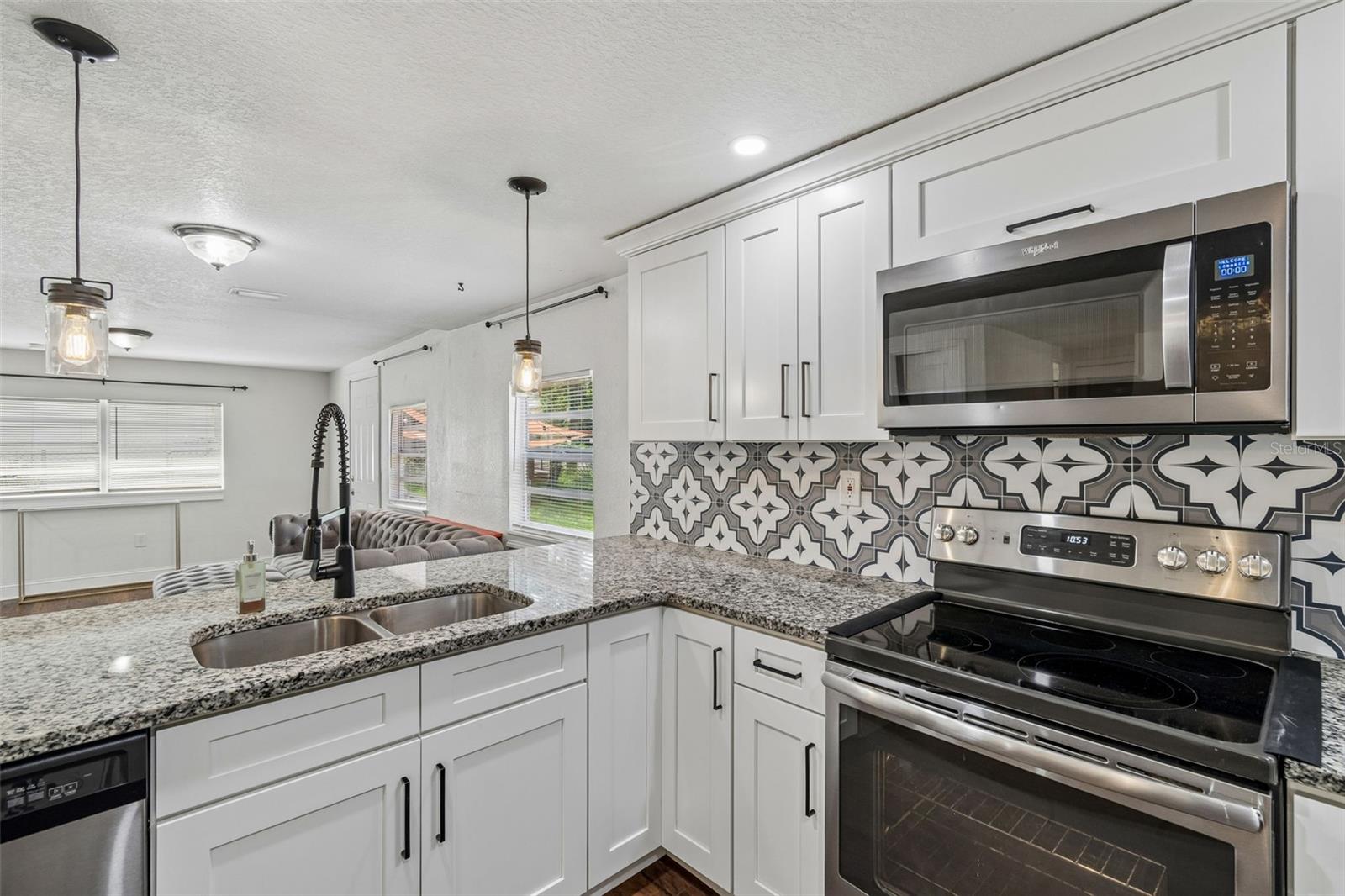 1202 E ANNIE ST — photo 11