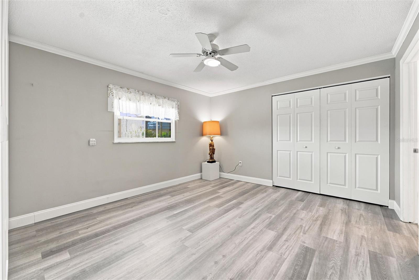 1811 MILFORD CIR — photo 15