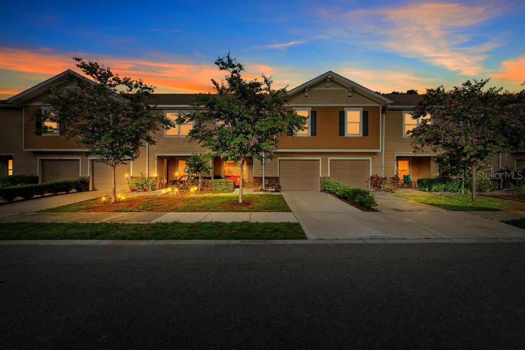 10427 RIVERCREST DR — photo 32