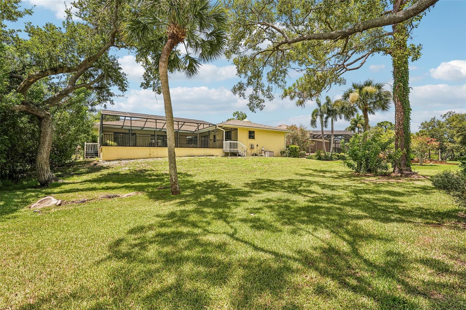 1305 SORRENTO WOODS BLVD — photo 32