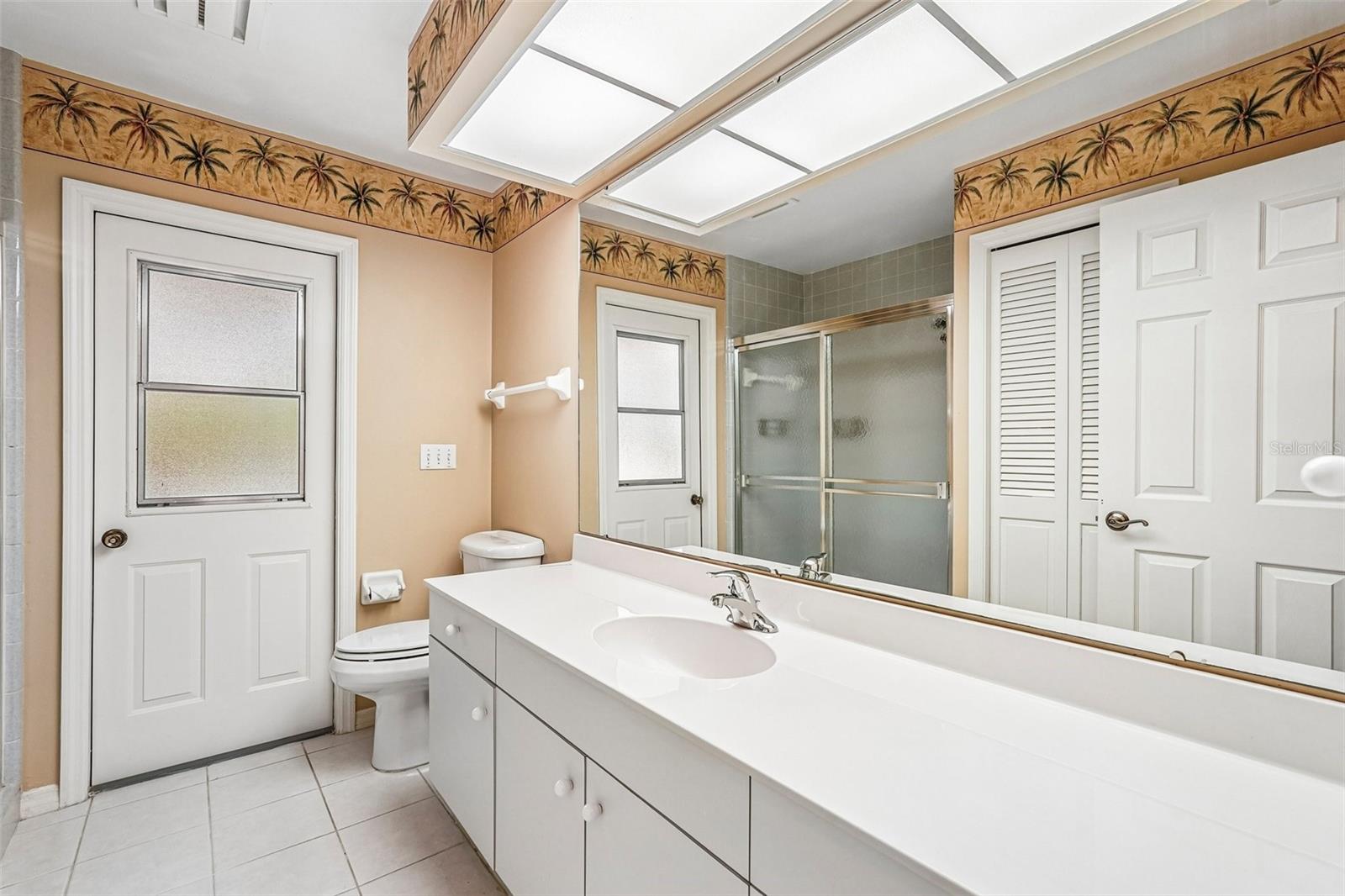 1305 SORRENTO WOODS BLVD — photo 24