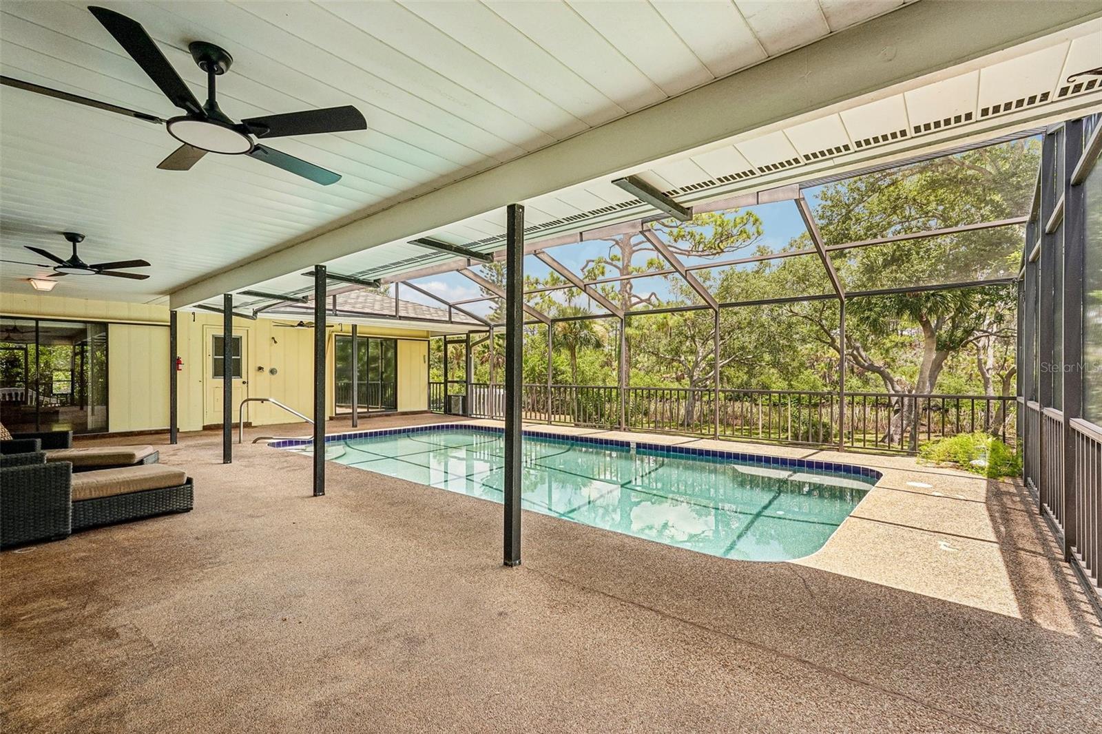 1305 SORRENTO WOODS BLVD — photo 30