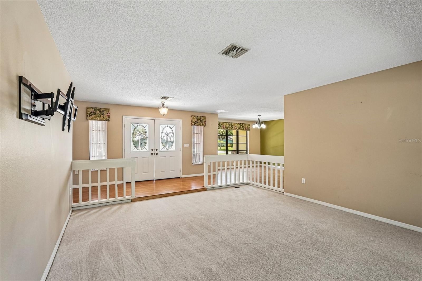 1305 SORRENTO WOODS BLVD — photo 8