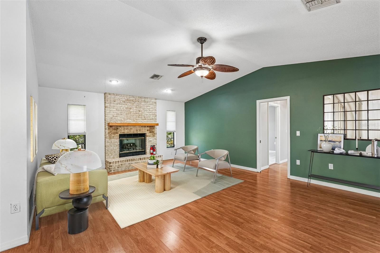 1305 SORRENTO WOODS BLVD — photo 14
