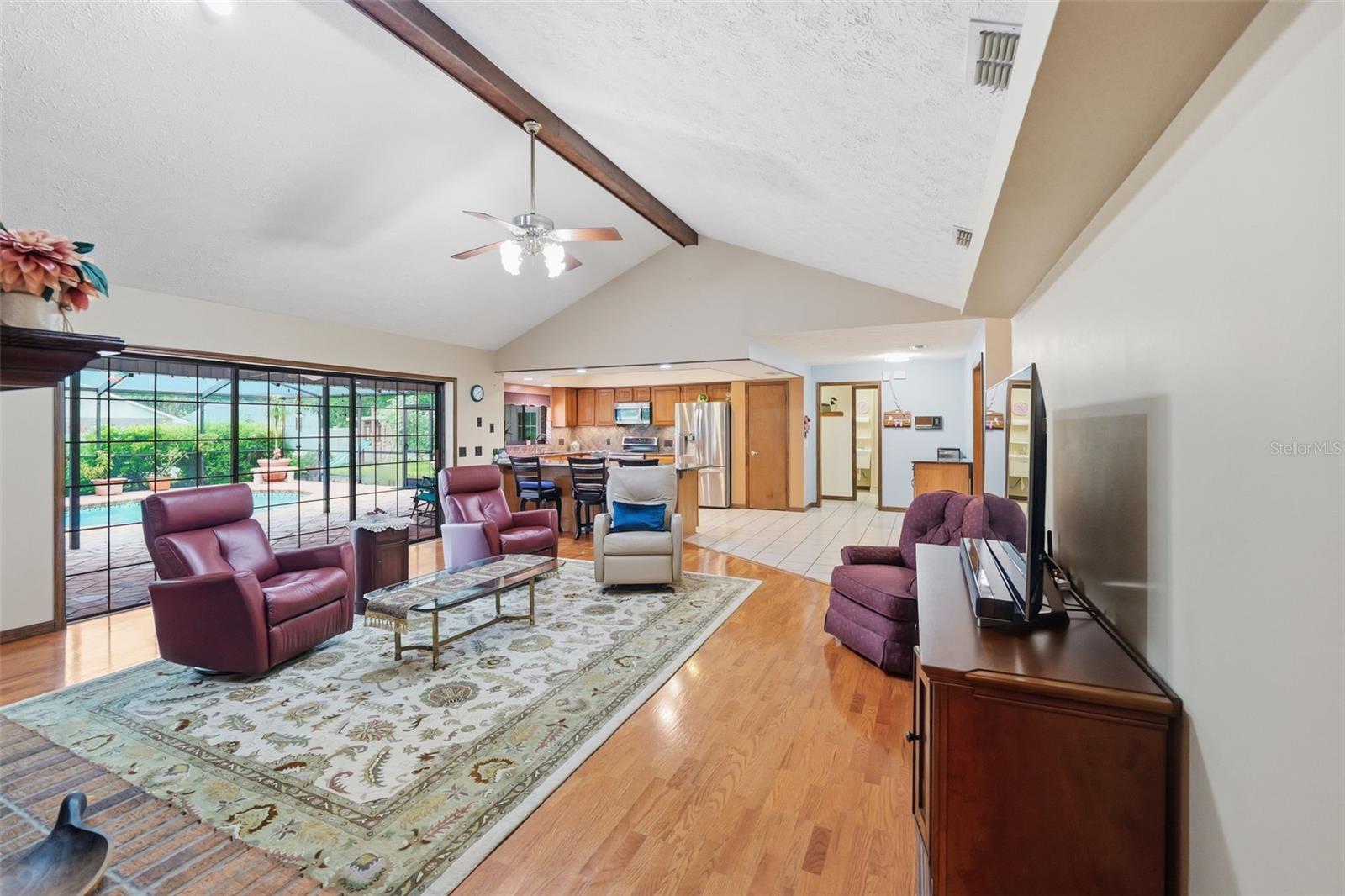 411 SUMMIT CHASE DR — photo 12