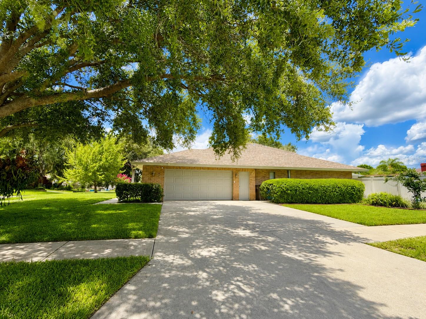 411 SUMMIT CHASE DR — photo 47