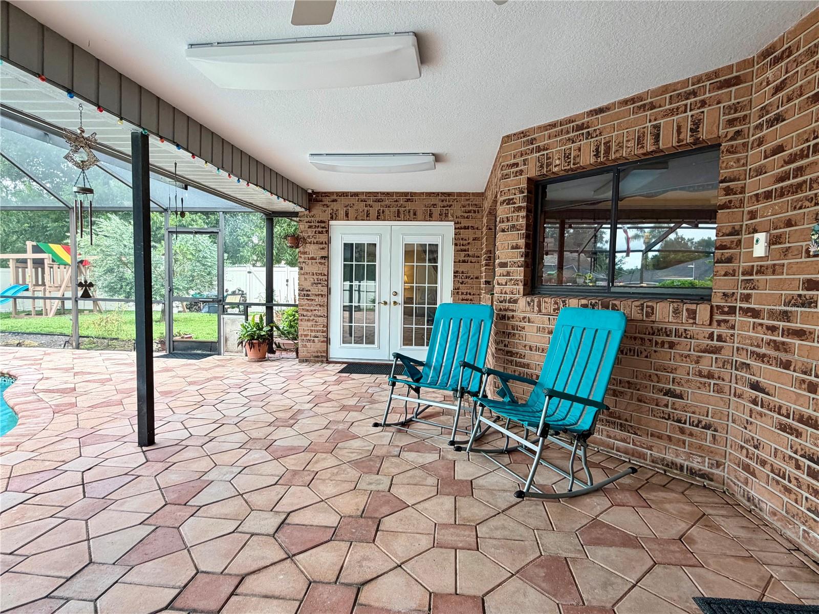 411 SUMMIT CHASE DR — photo 45