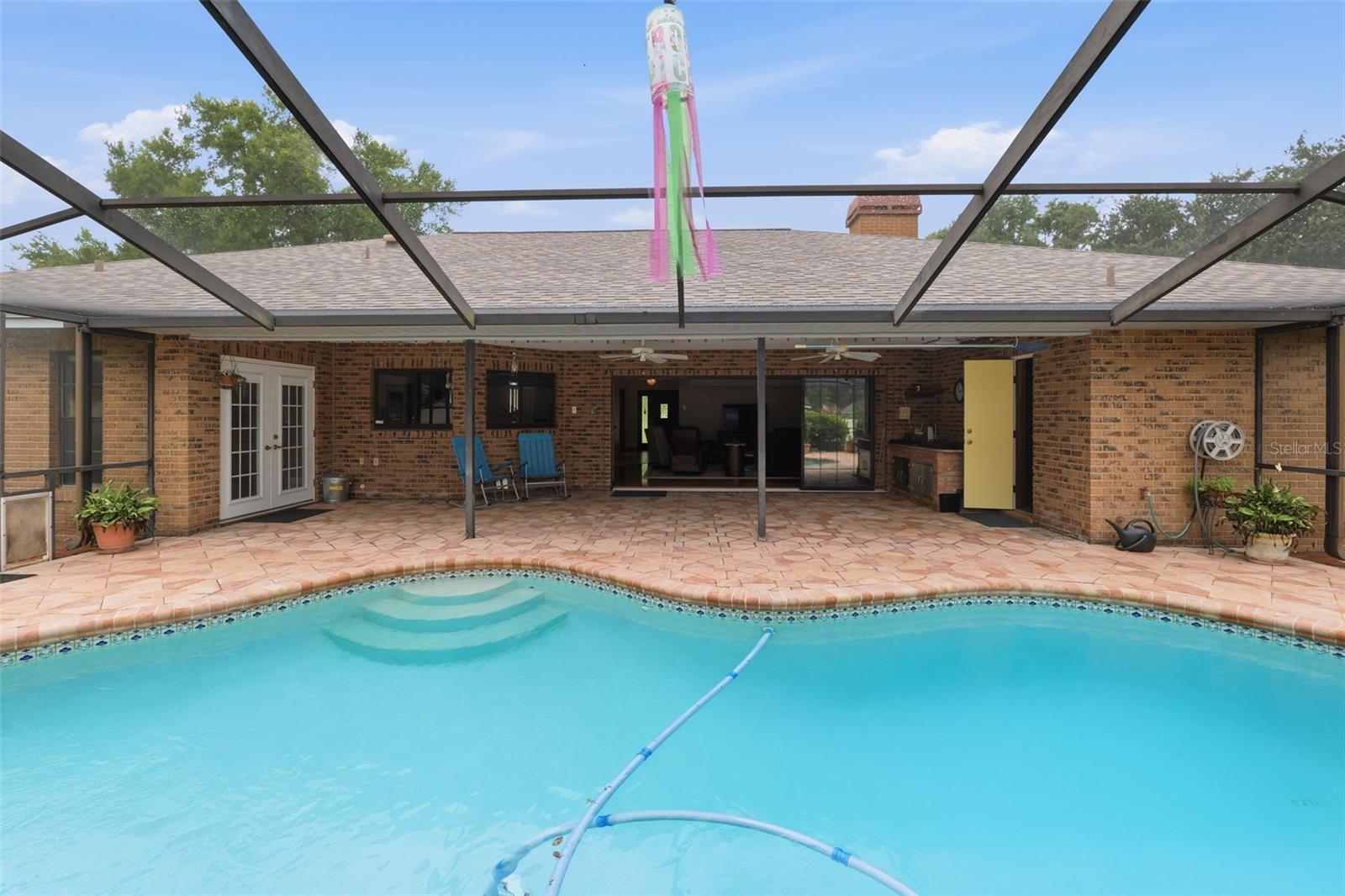 411 SUMMIT CHASE DR — photo 40