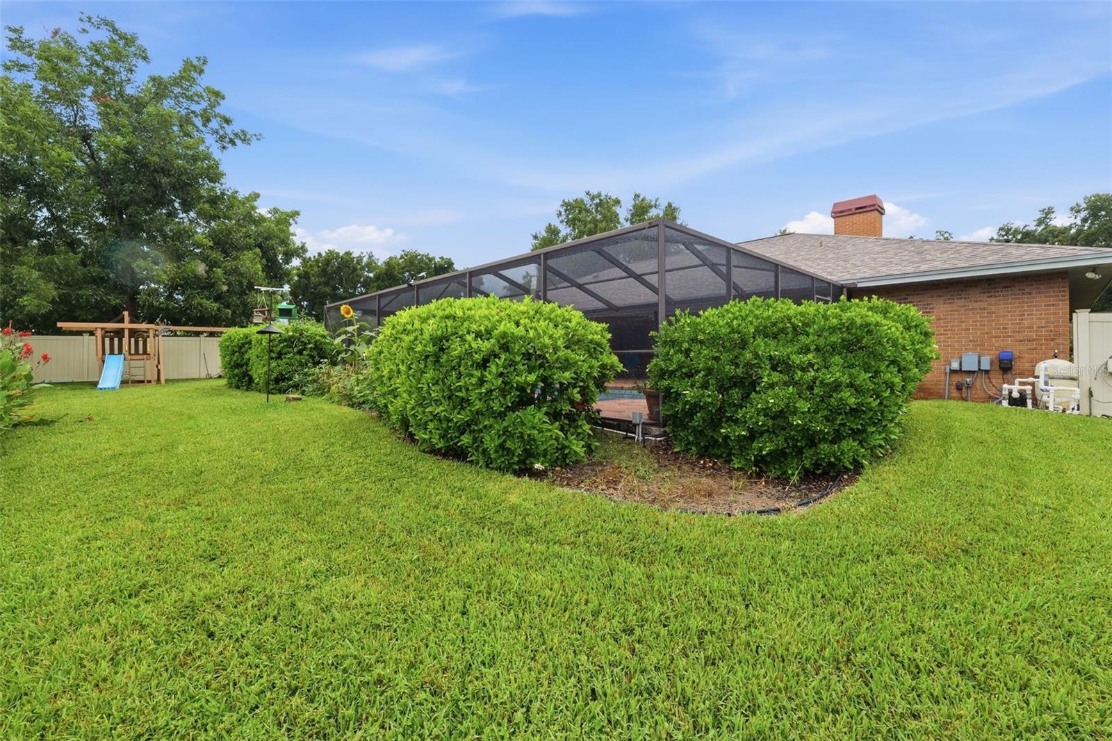 411 SUMMIT CHASE DR — photo 50