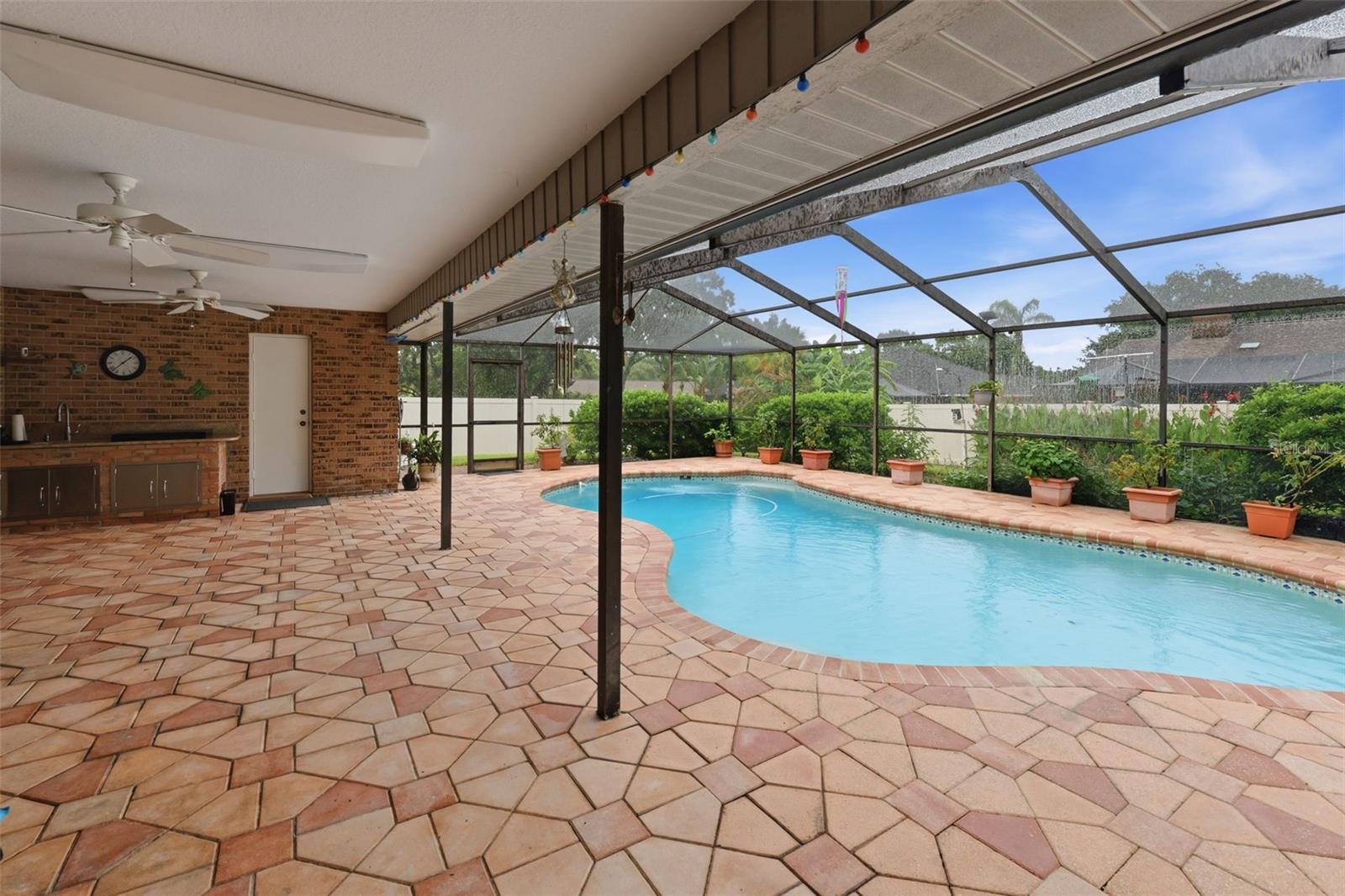 411 SUMMIT CHASE DR — photo 44