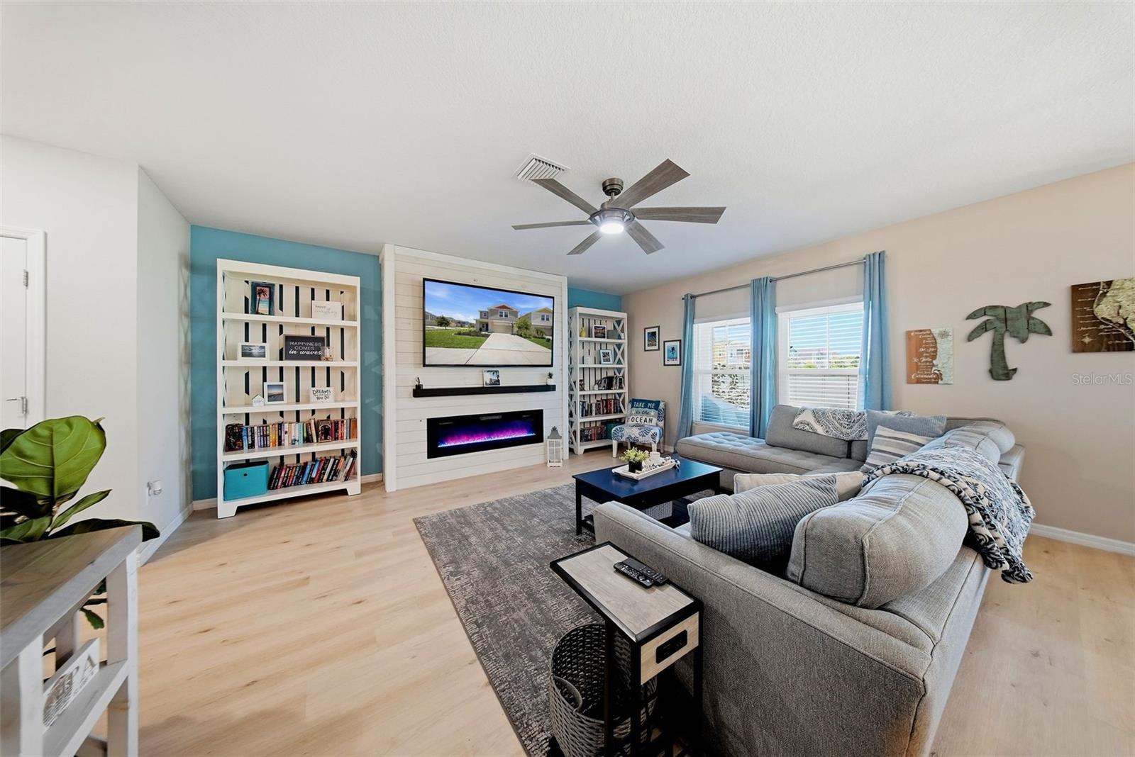 12953 CAMARILLO PL — photo 9