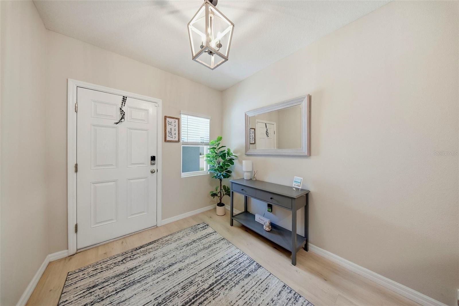 12953 CAMARILLO PL — photo 4