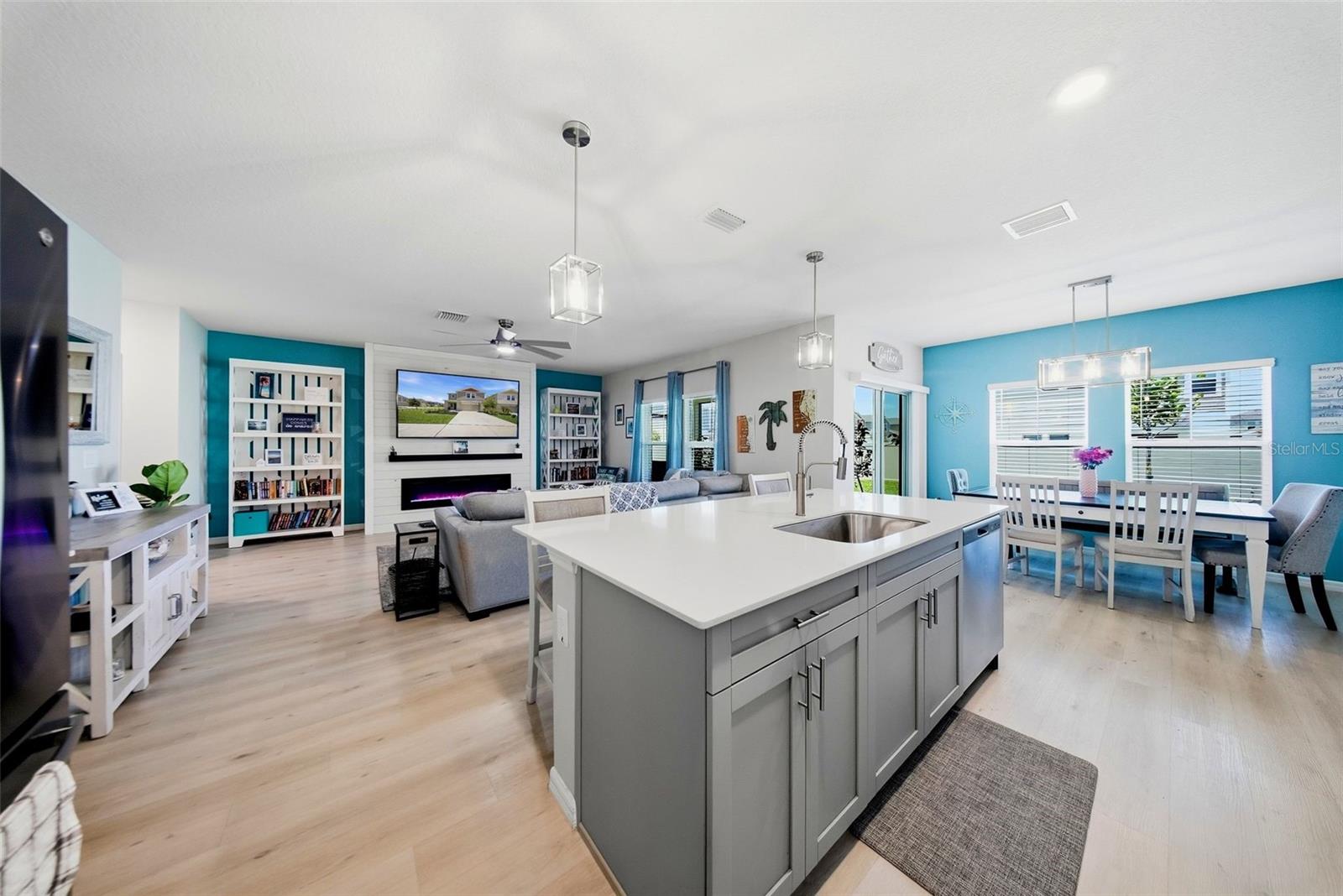 12953 CAMARILLO PL — photo 14