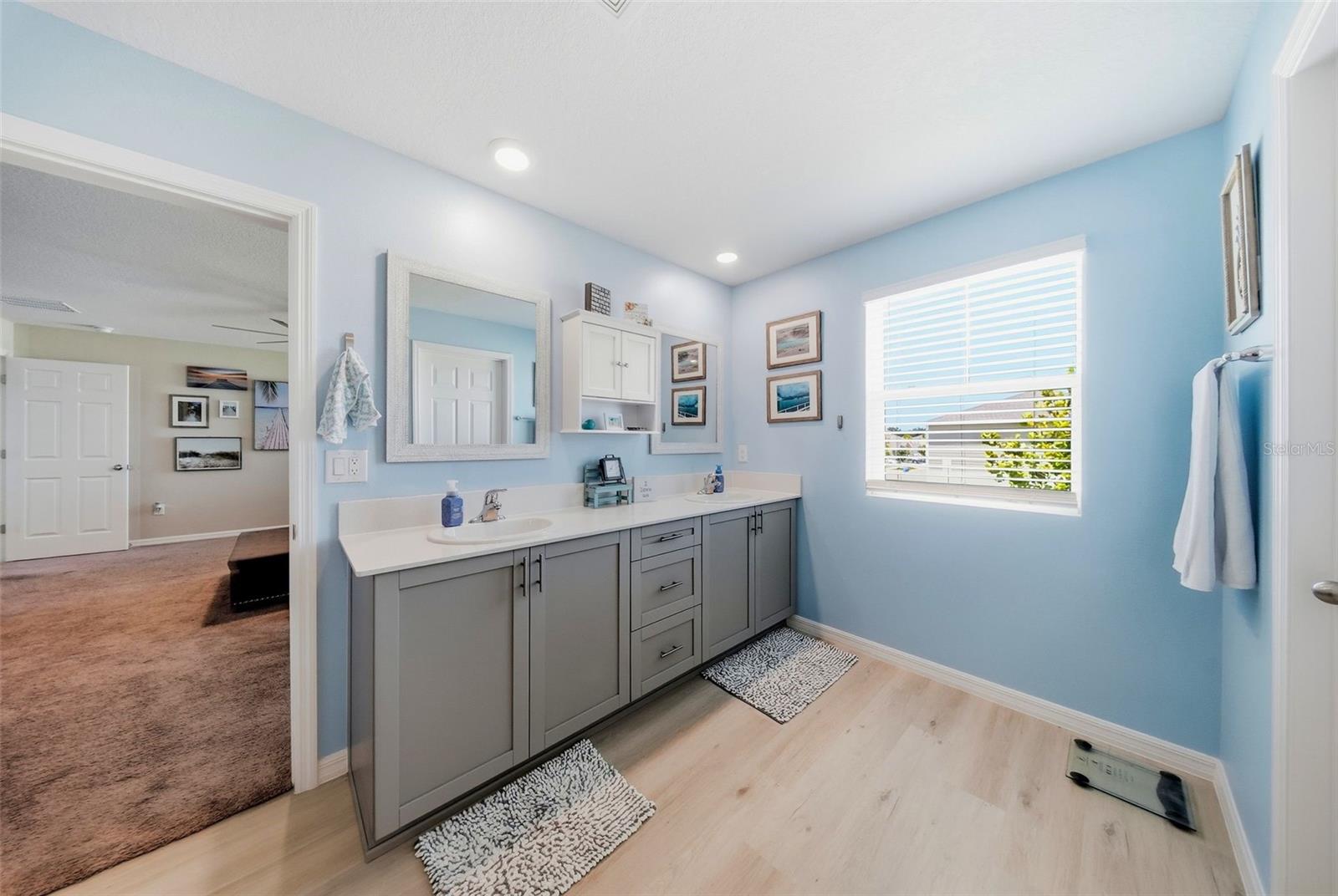 12953 CAMARILLO PL — photo 34