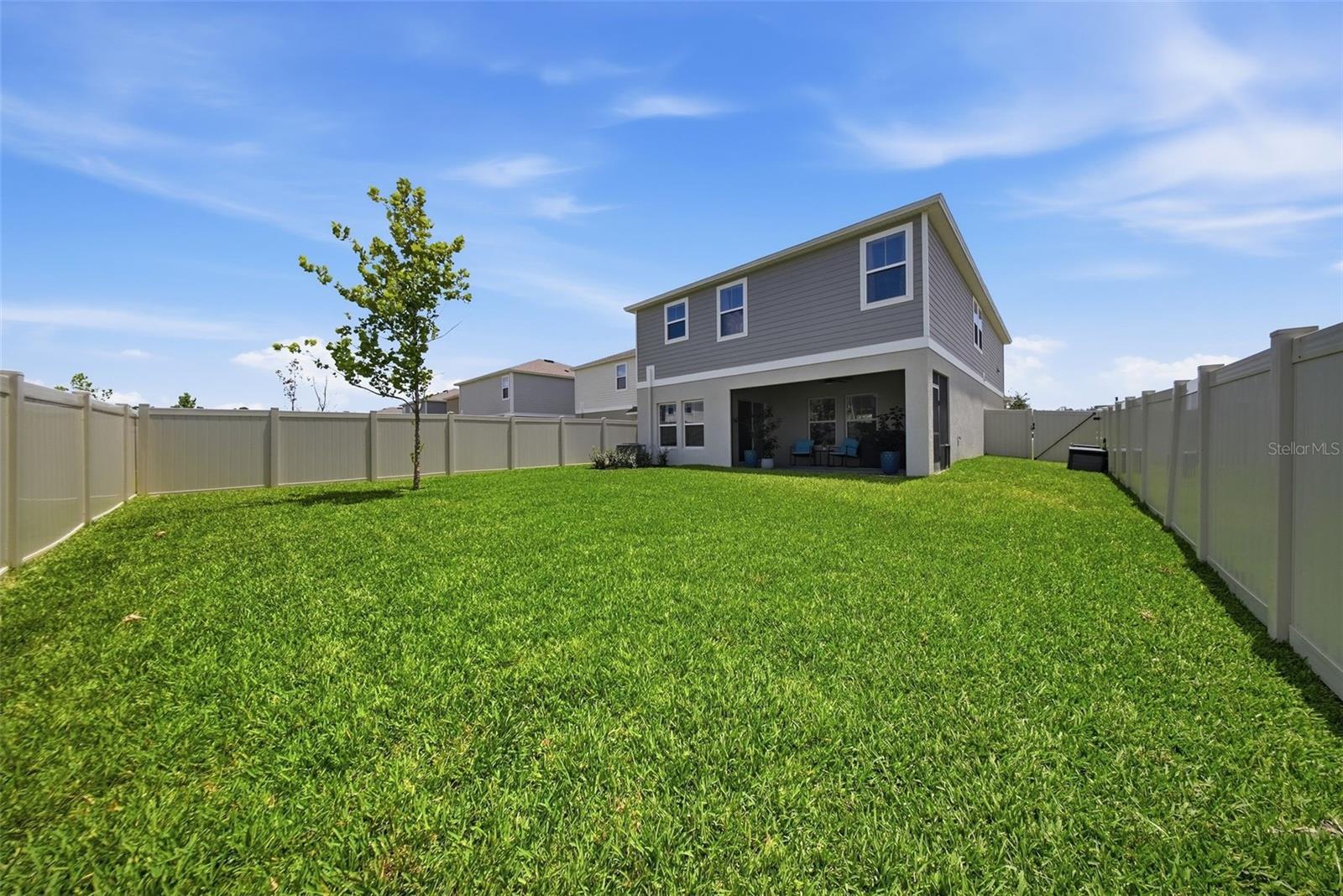 12953 CAMARILLO PL — photo 37