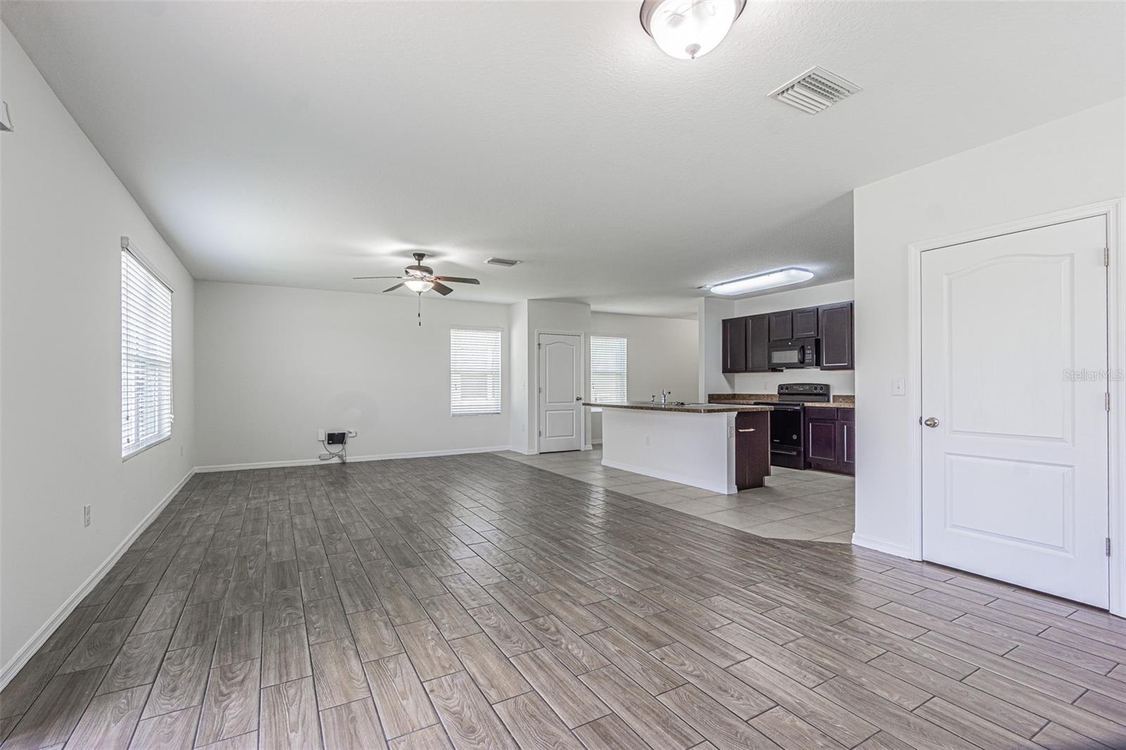 10536 WHISPERING HAMMOCK DR — photo 4