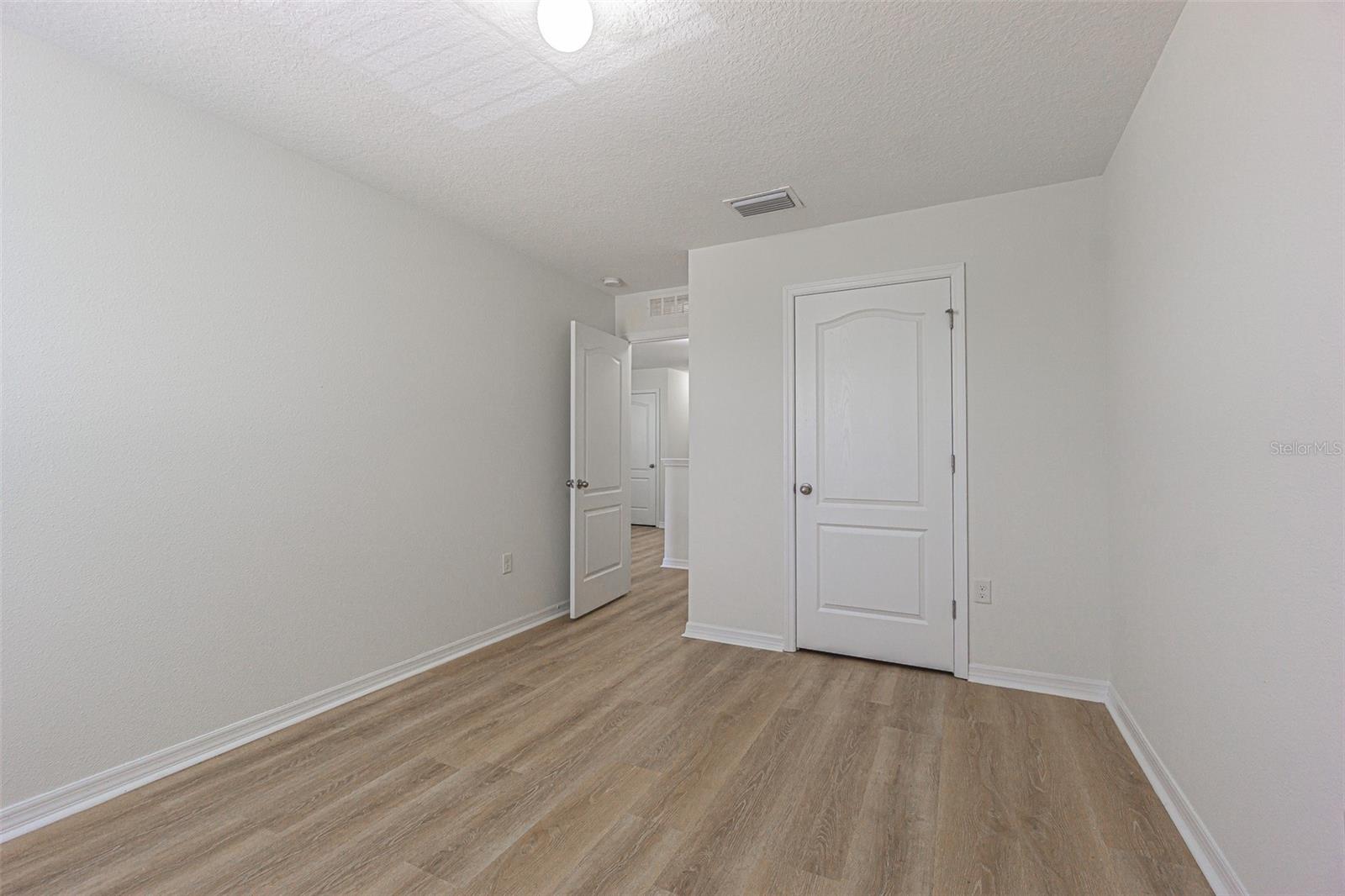 10536 WHISPERING HAMMOCK DR — photo 19