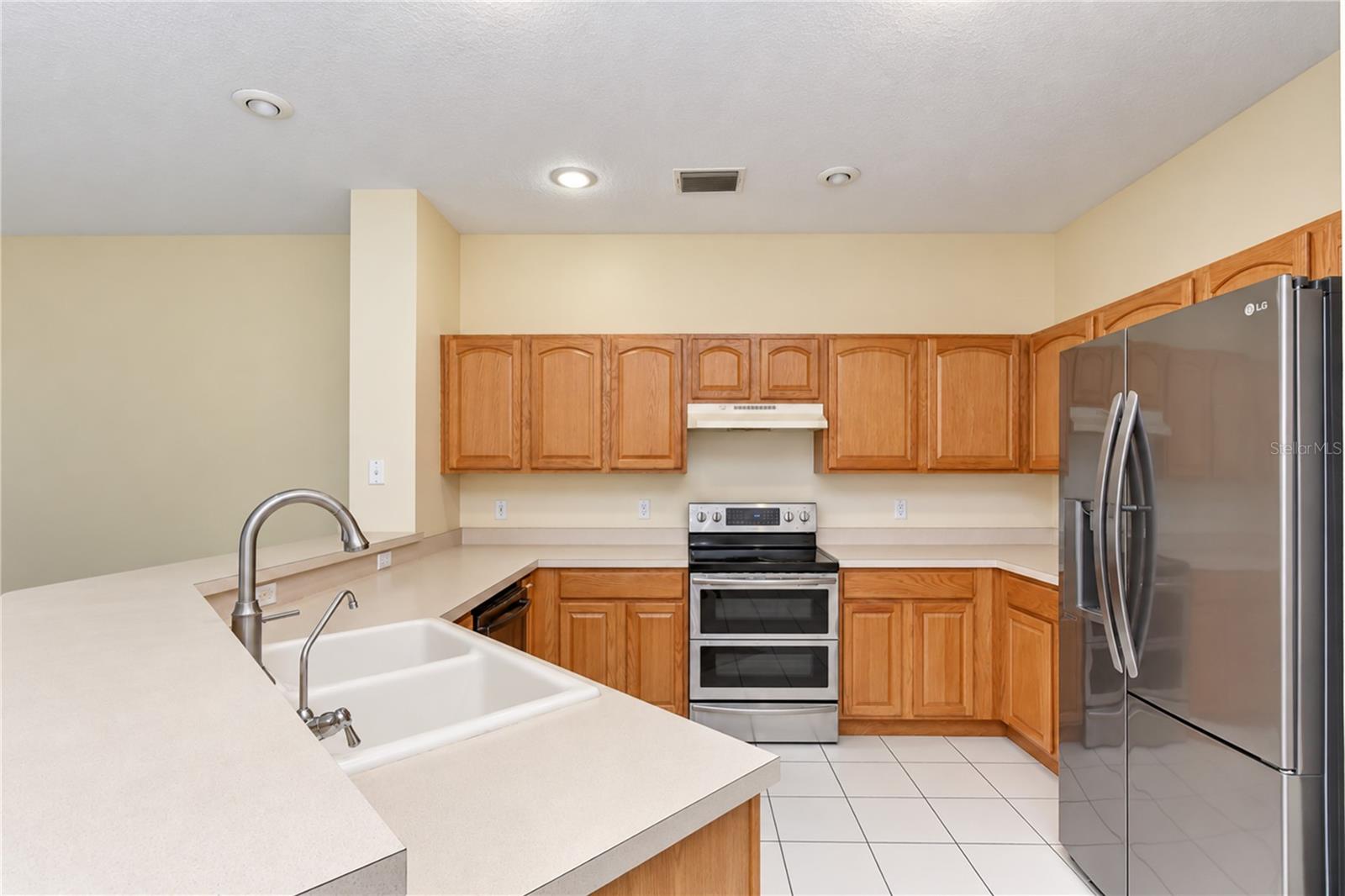 2202 LONGMORE CIR — photo 7