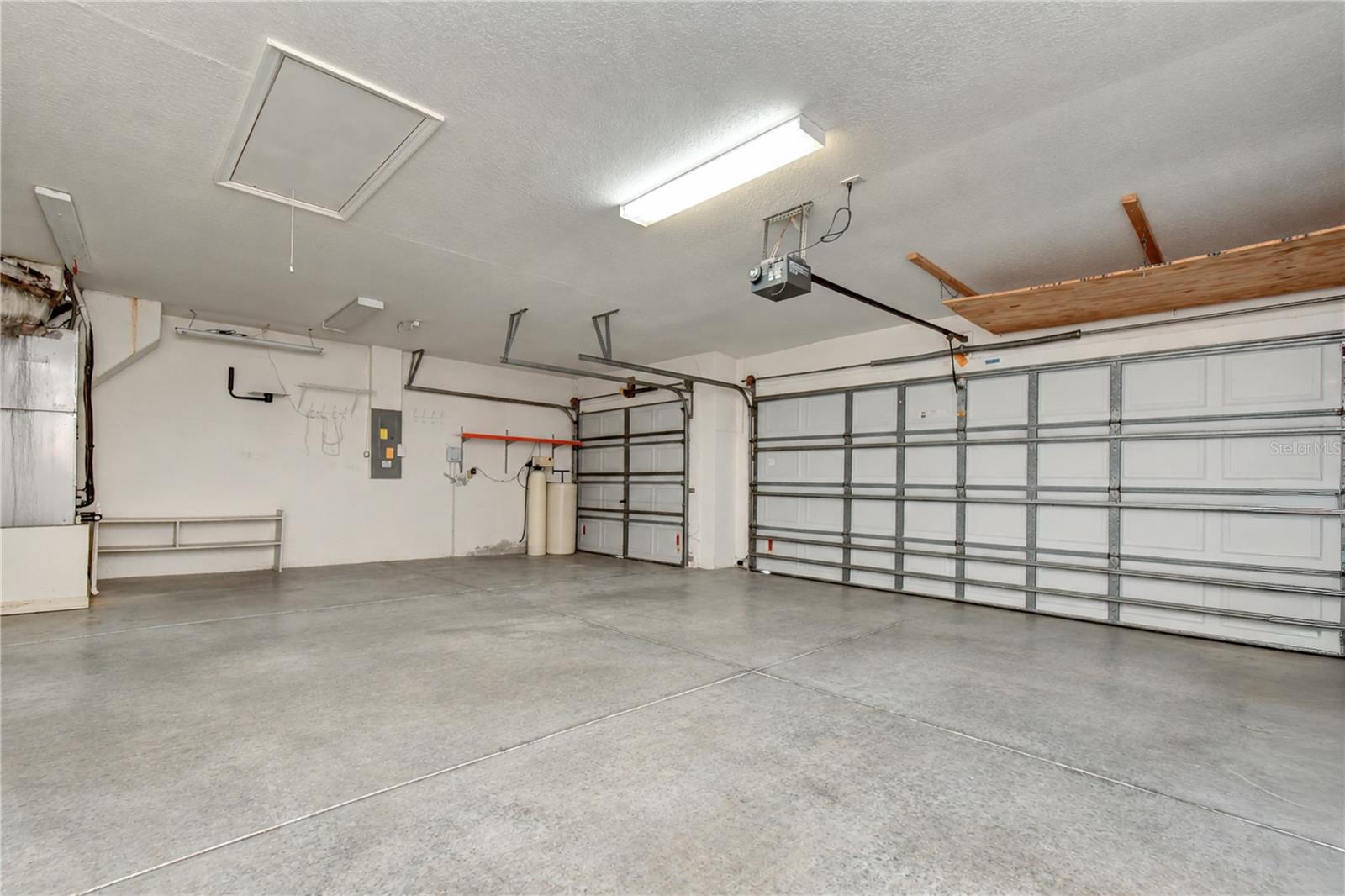 2202 LONGMORE CIR — photo 29