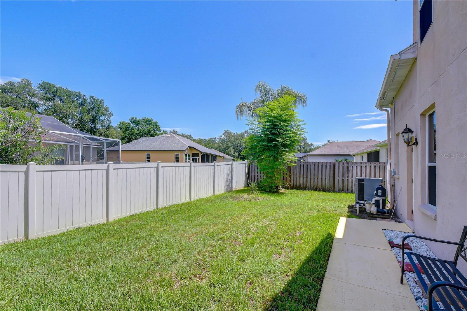 2202 LONGMORE CIR — photo 33