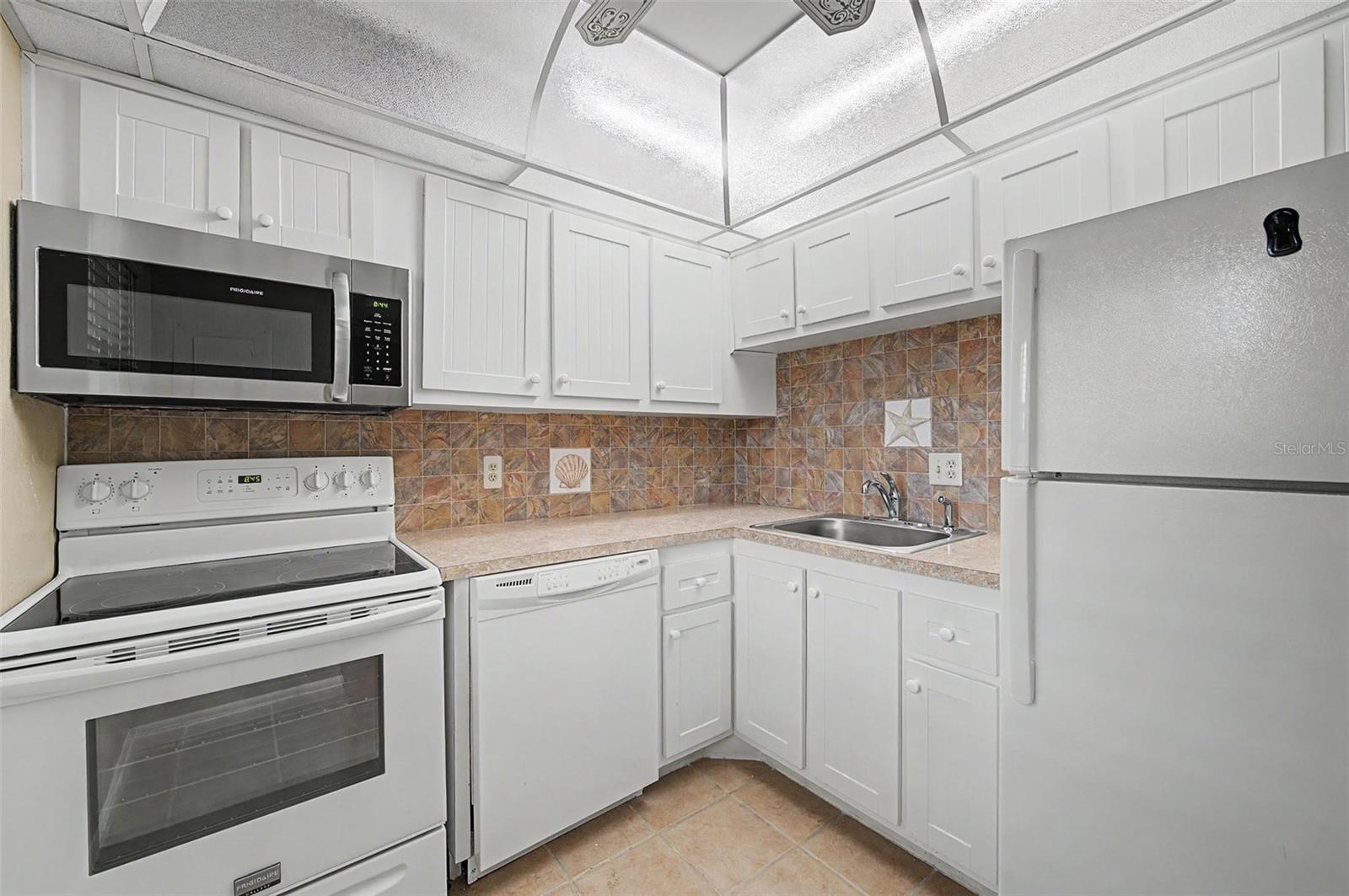 11485 OAKHURST RD #204 — photo 8