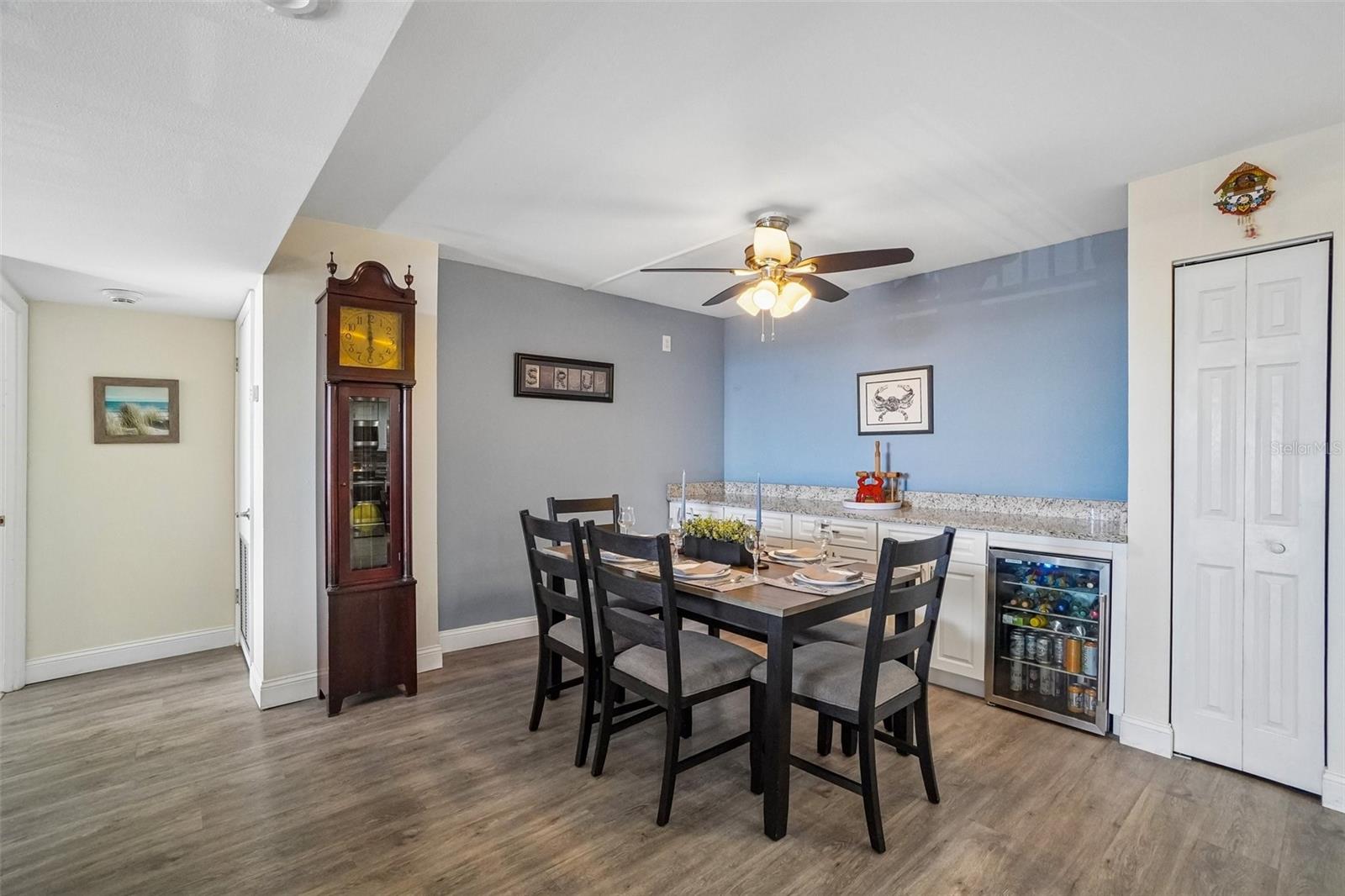 1 KEY CAPRI #406W — photo 11