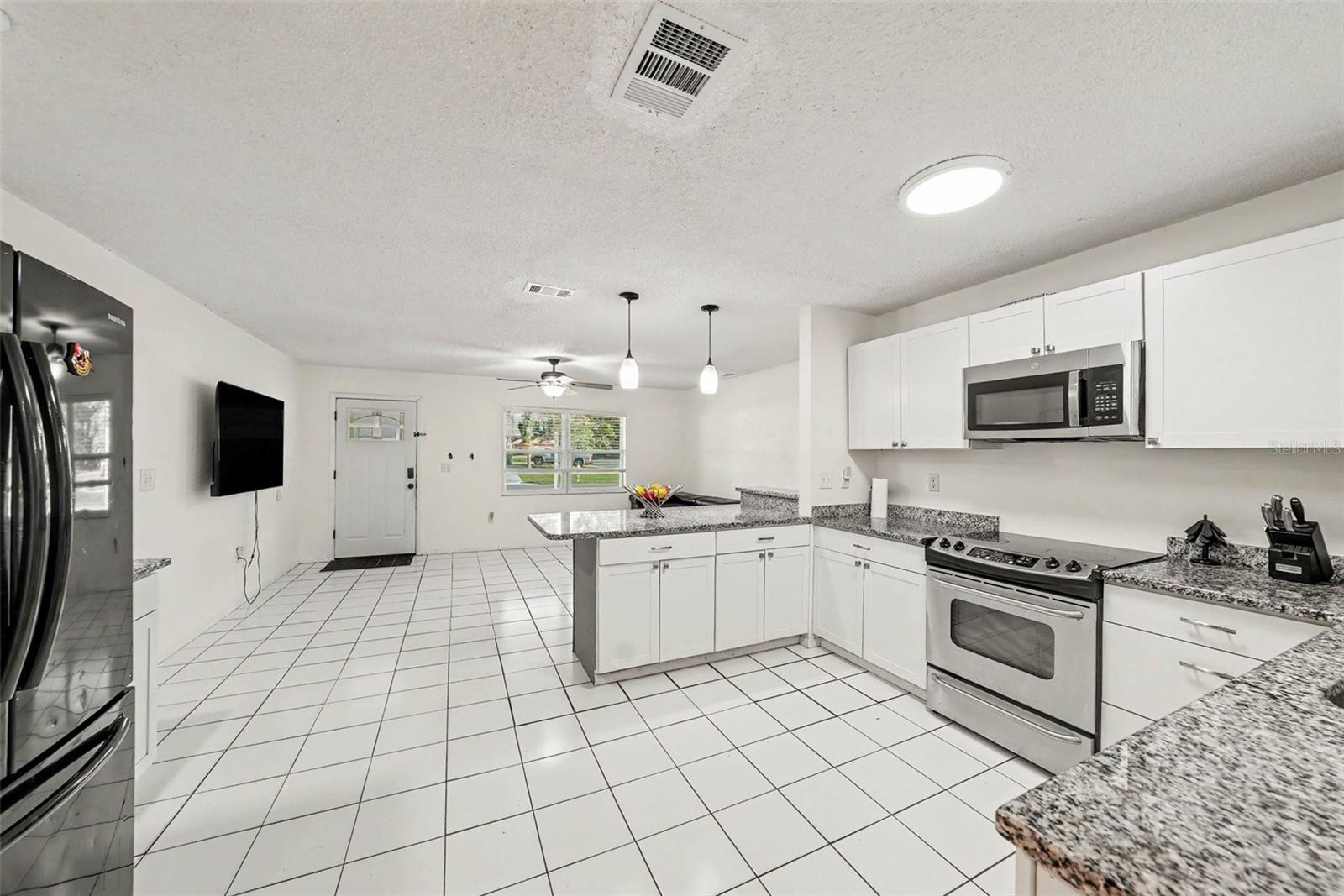 39443 8TH AVE — photo 9