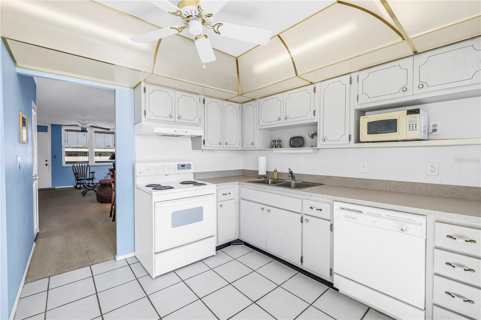 4715 BAY ST NE #320 — photo 15