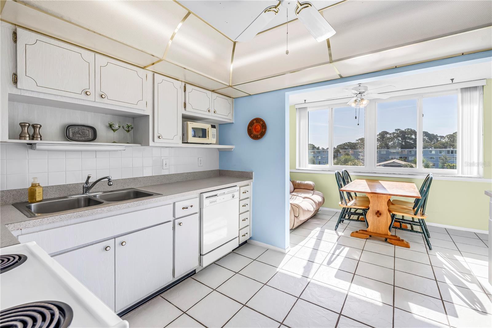 4715 BAY ST NE #320 — photo 5