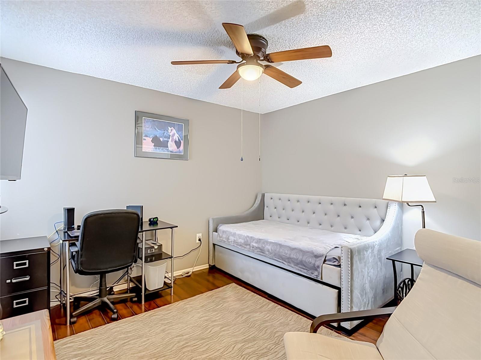 13130 GREENVIEW CT — photo 35