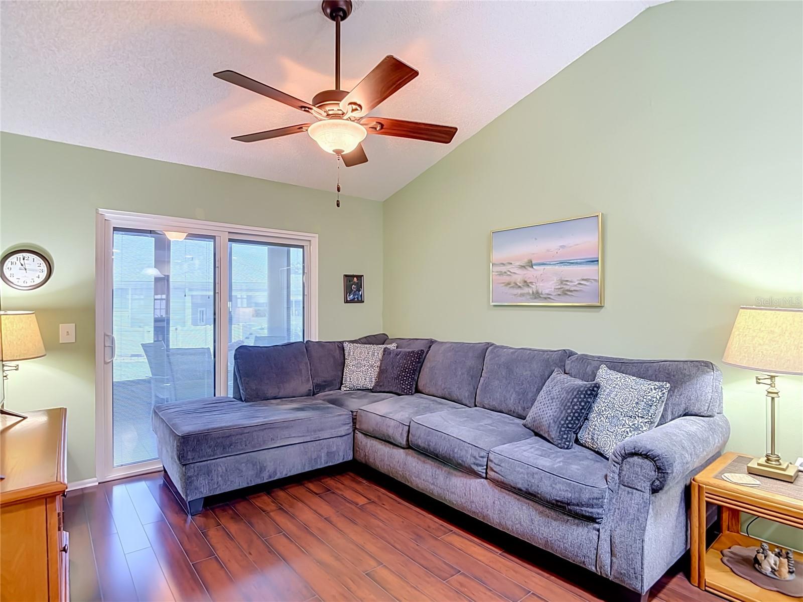 13130 GREENVIEW CT — photo 8