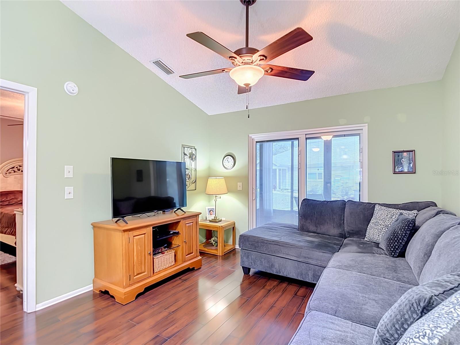 13130 GREENVIEW CT — photo 10