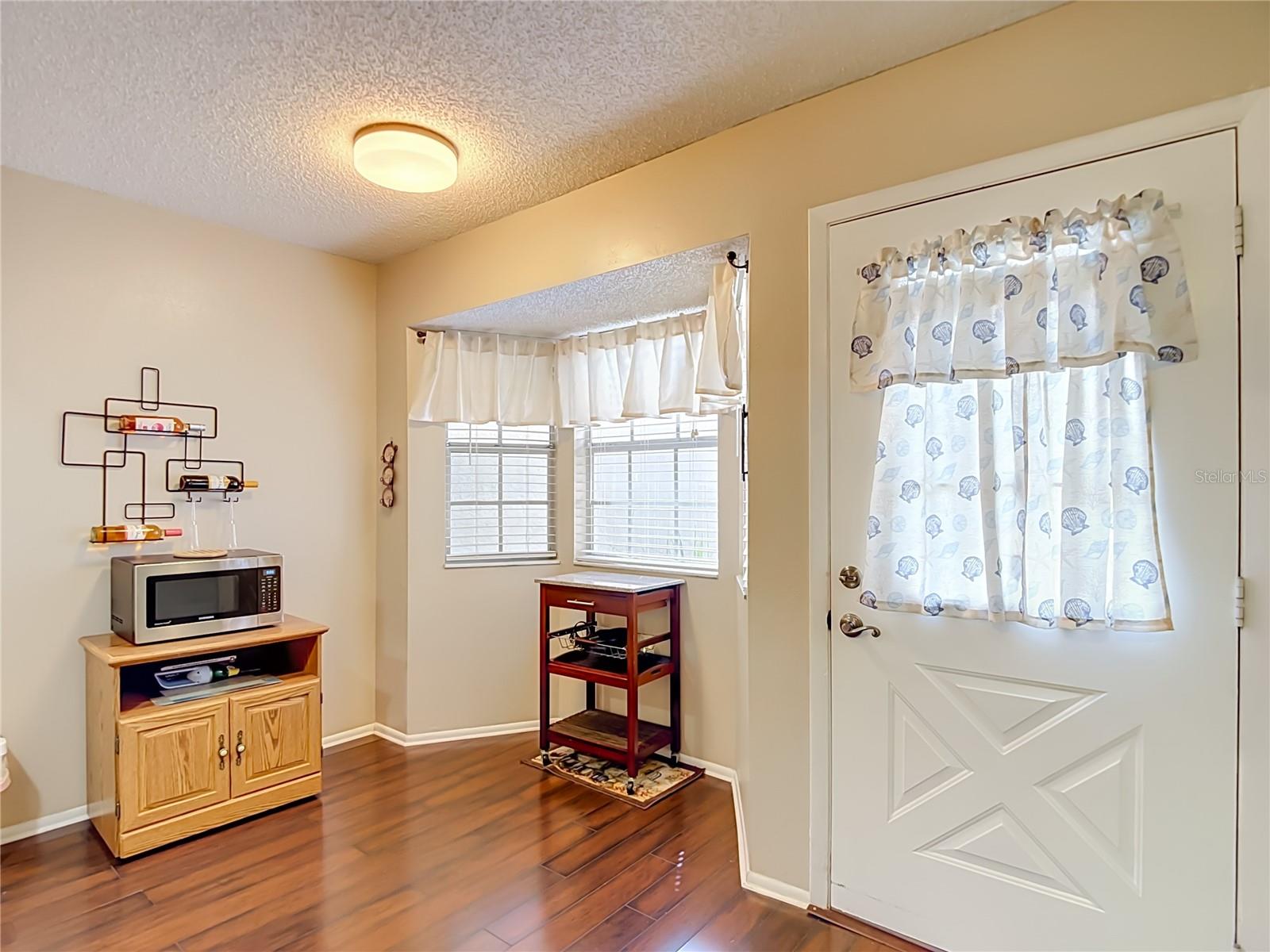 13130 GREENVIEW CT — photo 14