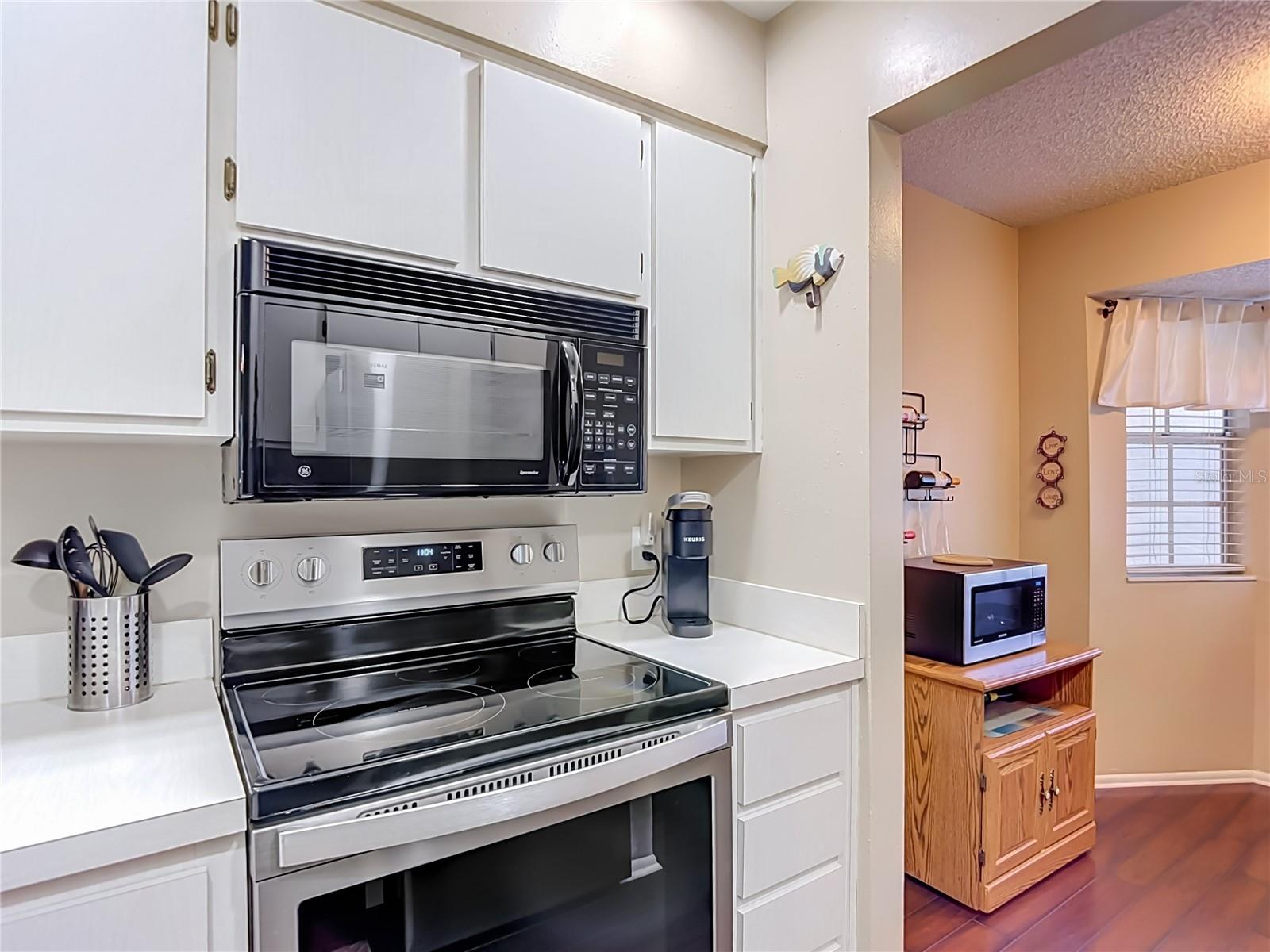 13130 GREENVIEW CT — photo 24