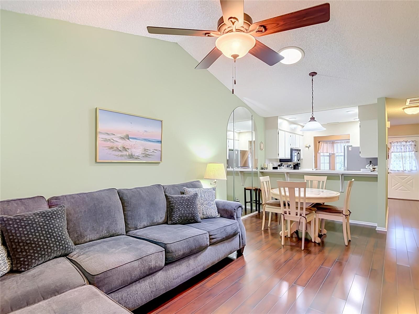 13130 GREENVIEW CT — photo 7