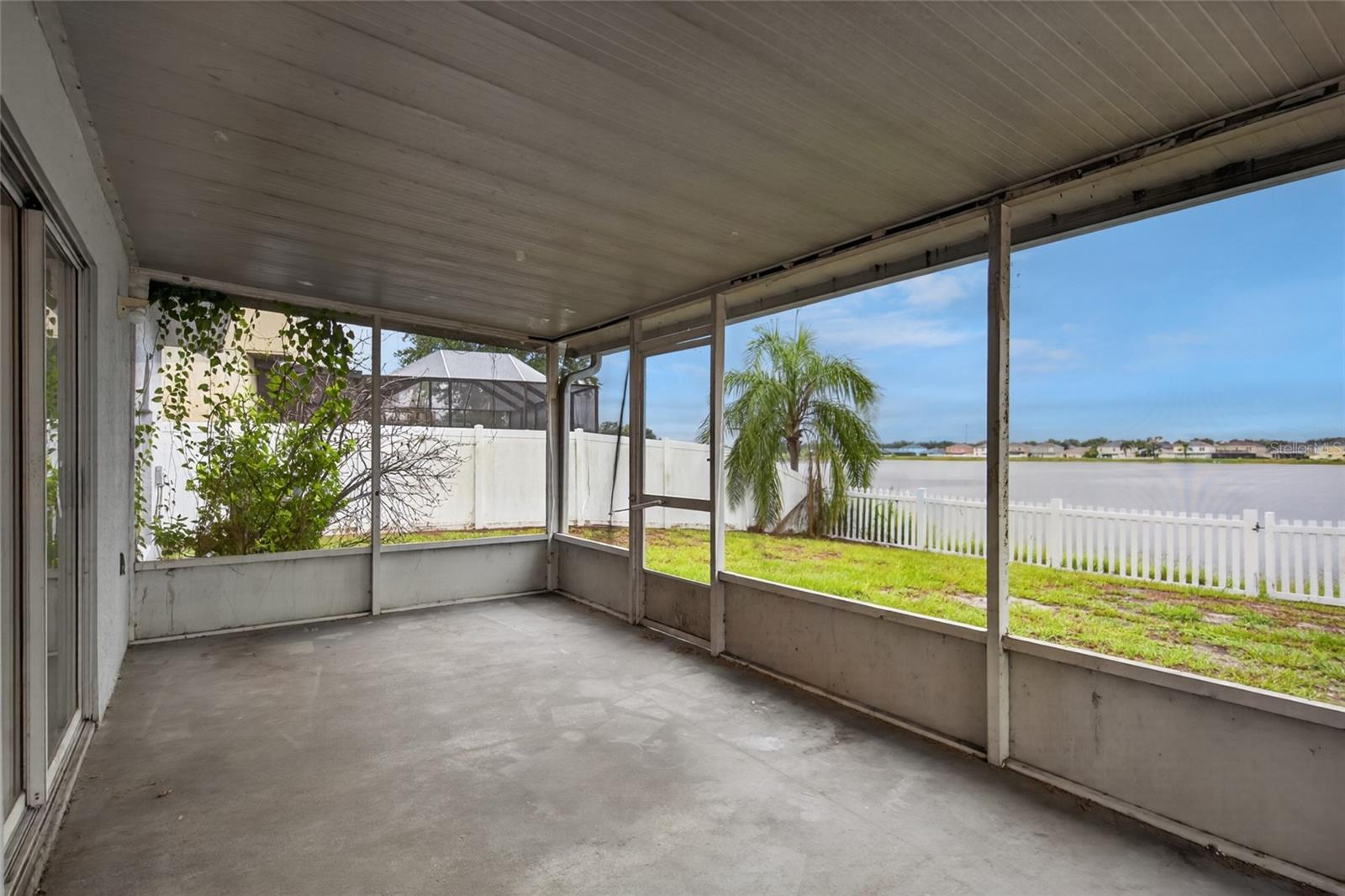12803 LAKE VISTA DR — photo 33