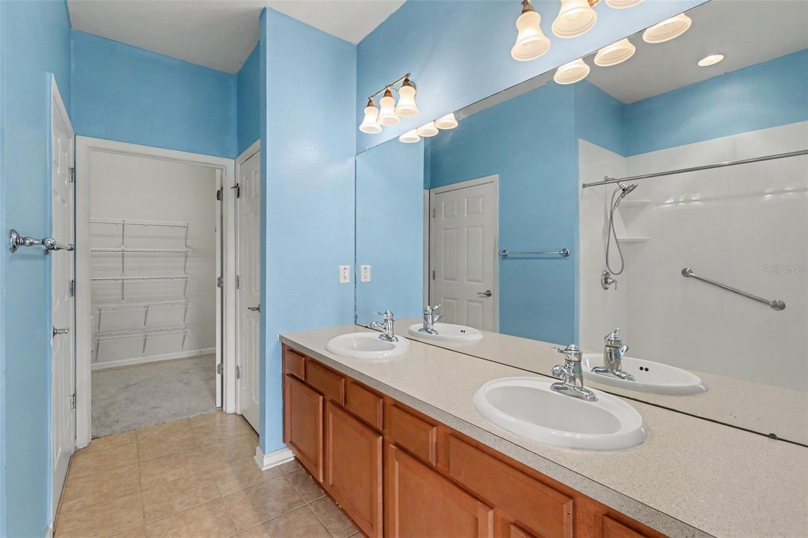 13703 CREST LAKE DR — photo 18
